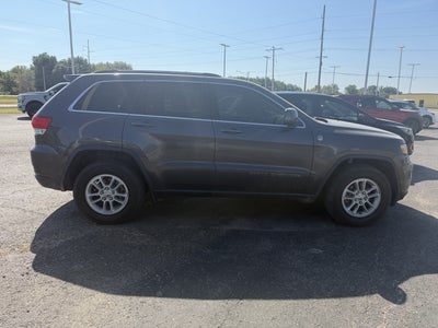 2019 Jeep Grand Cherokee Laredo E
