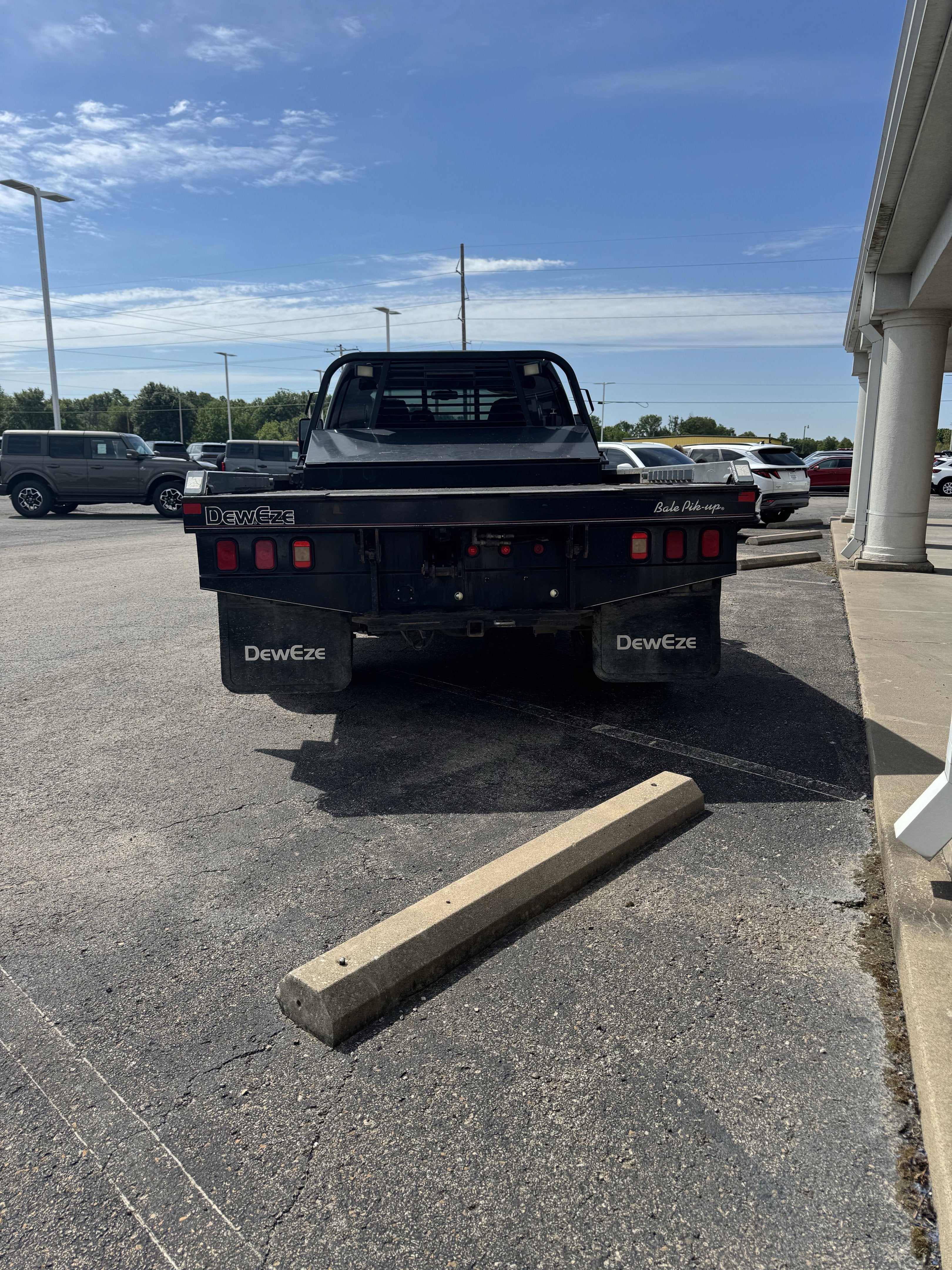 2010 Ford Super Duty F-550 DRW Lariat