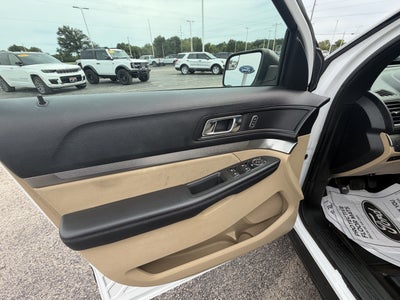 2017 Ford Explorer Base