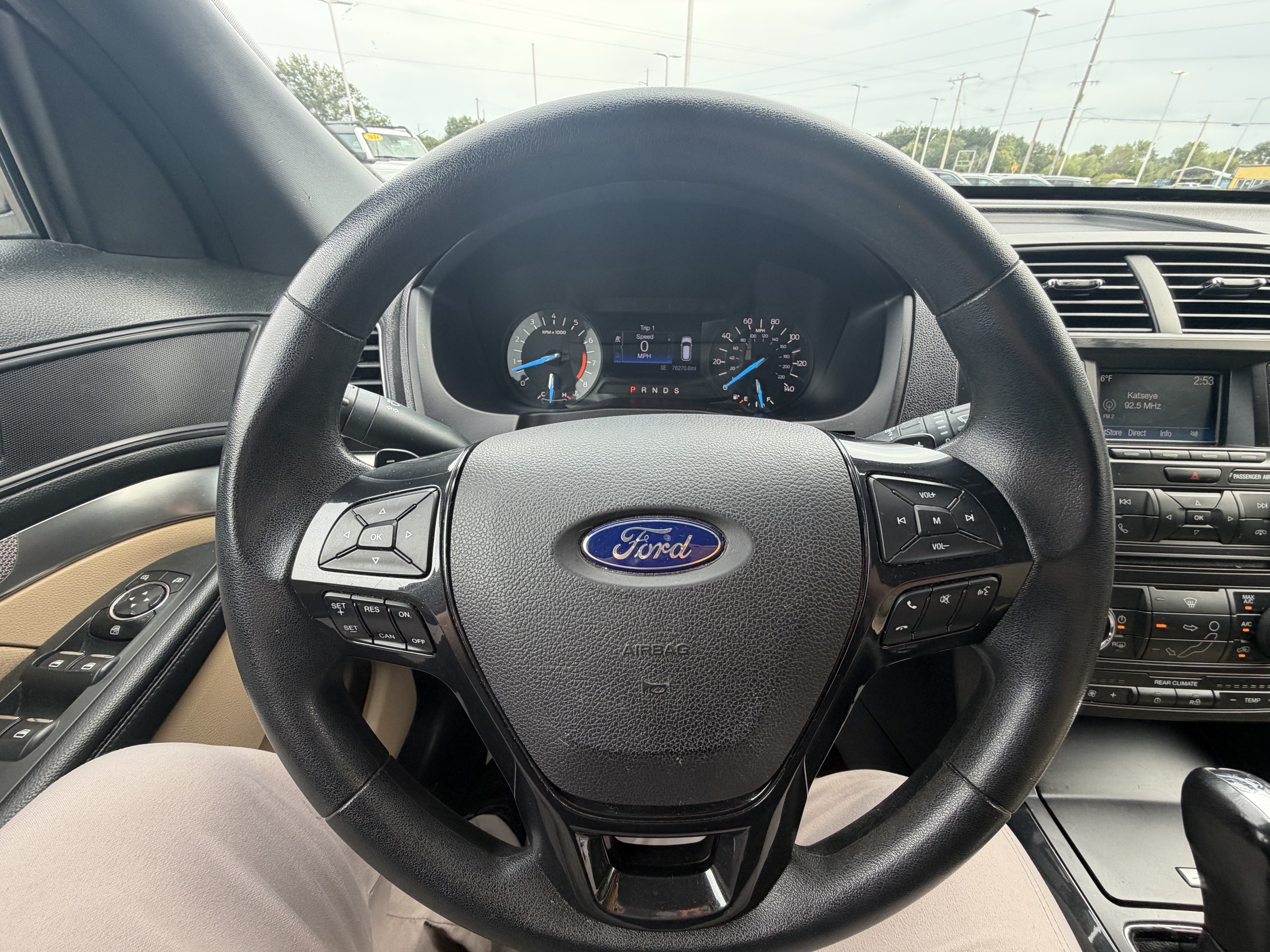 2017 Ford Explorer Base