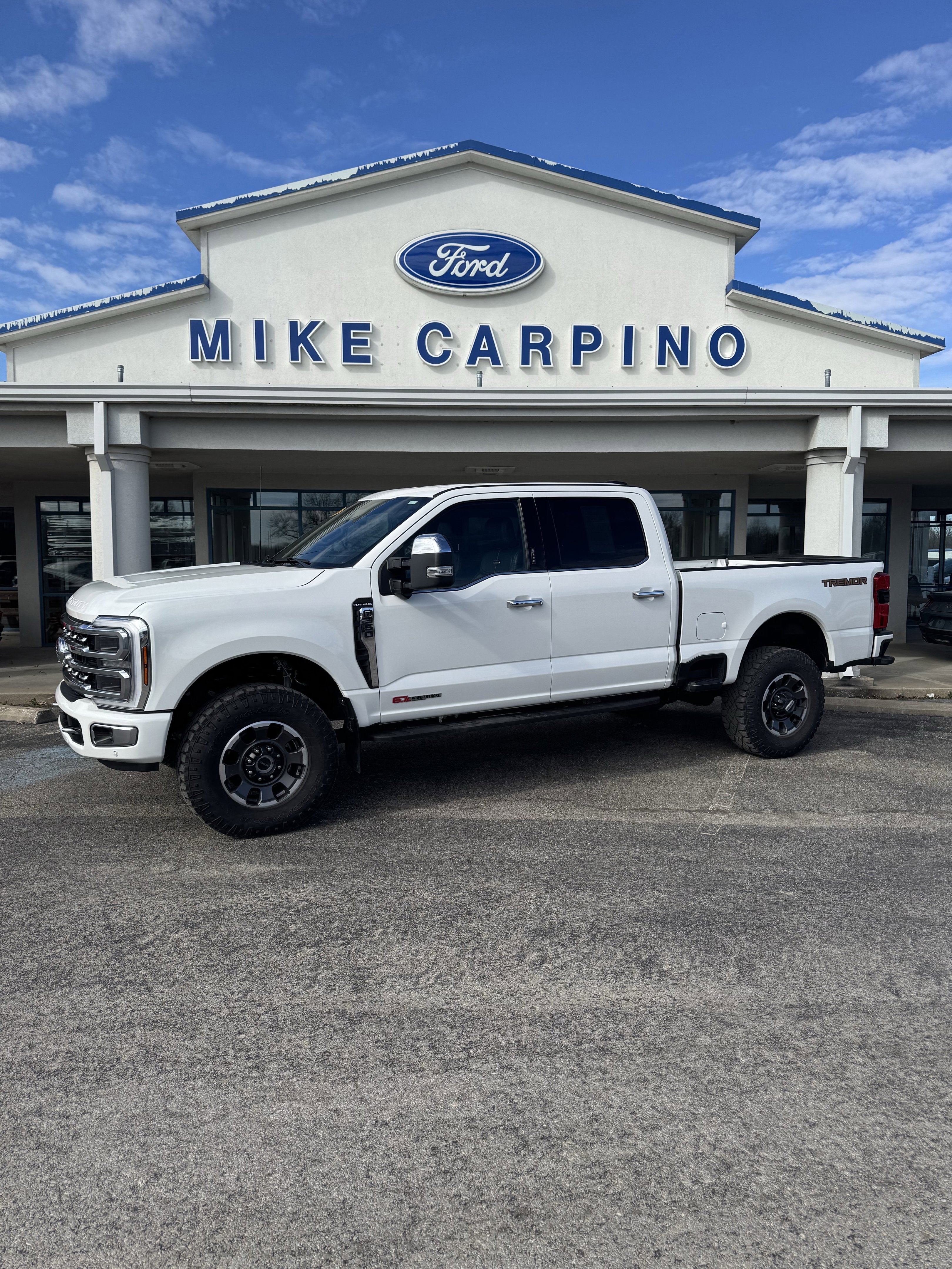 2024 Ford Super Duty F-350 SRW Platinum