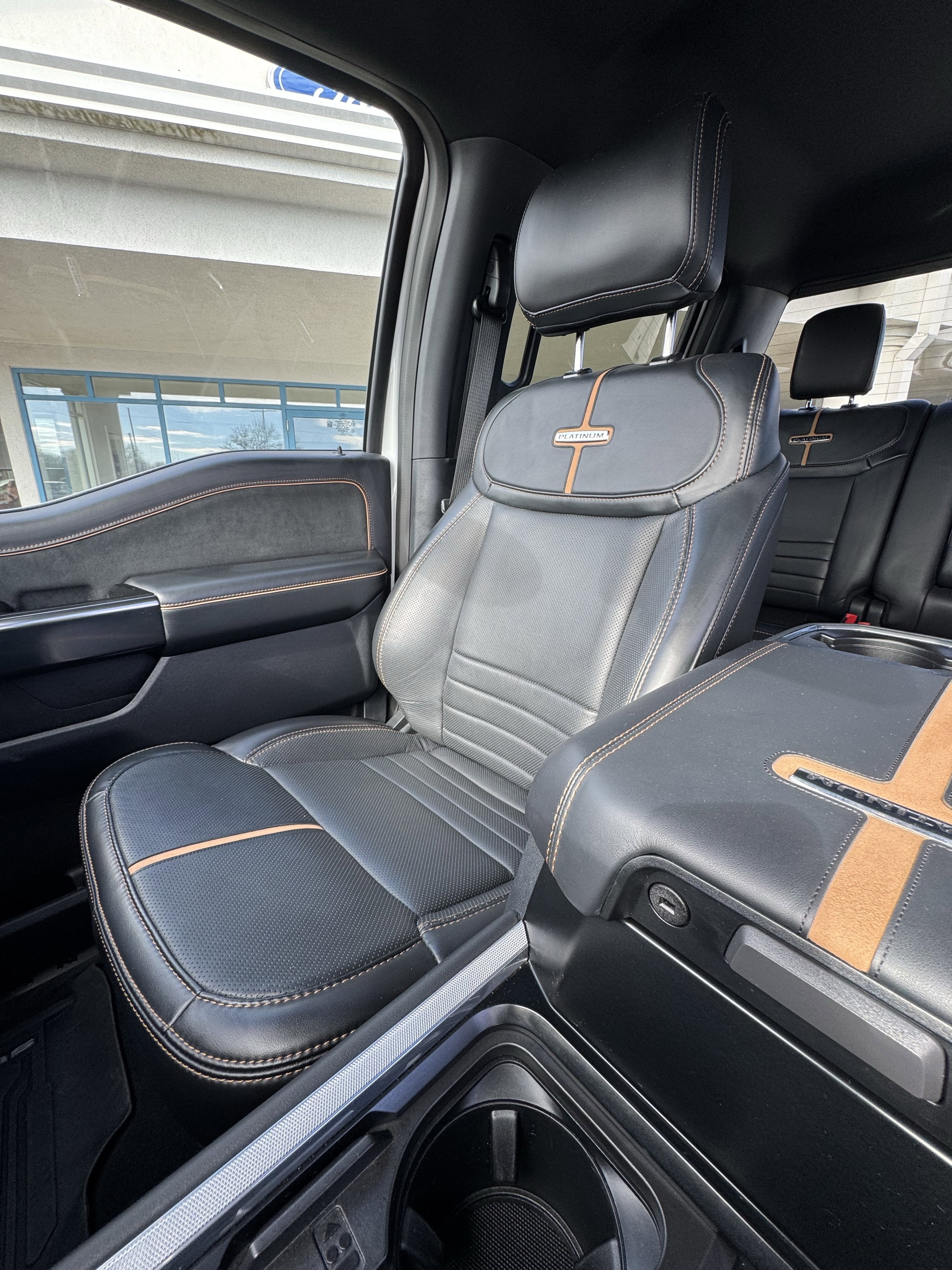 2024 Ford Super Duty F-350 SRW Platinum