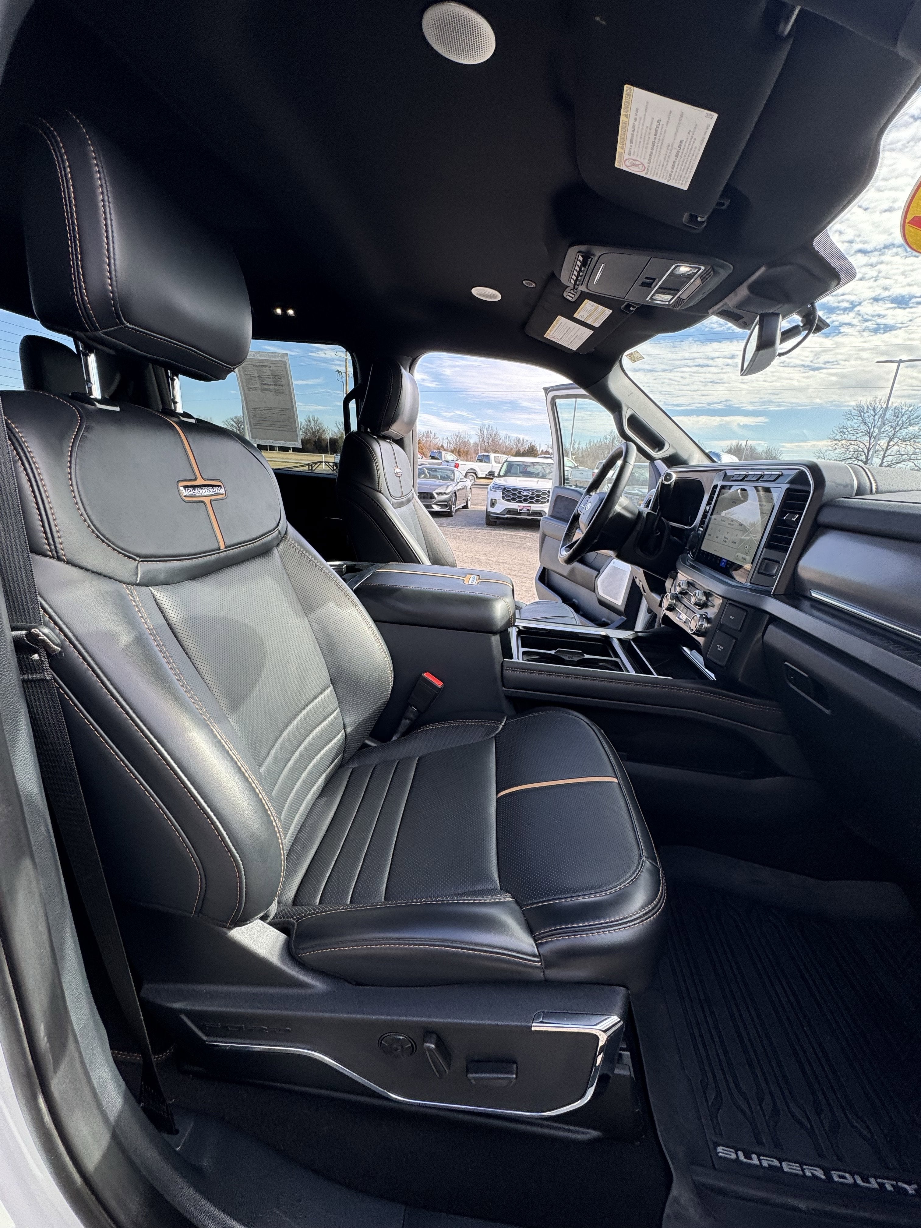 2024 Ford Super Duty F-350 SRW Platinum