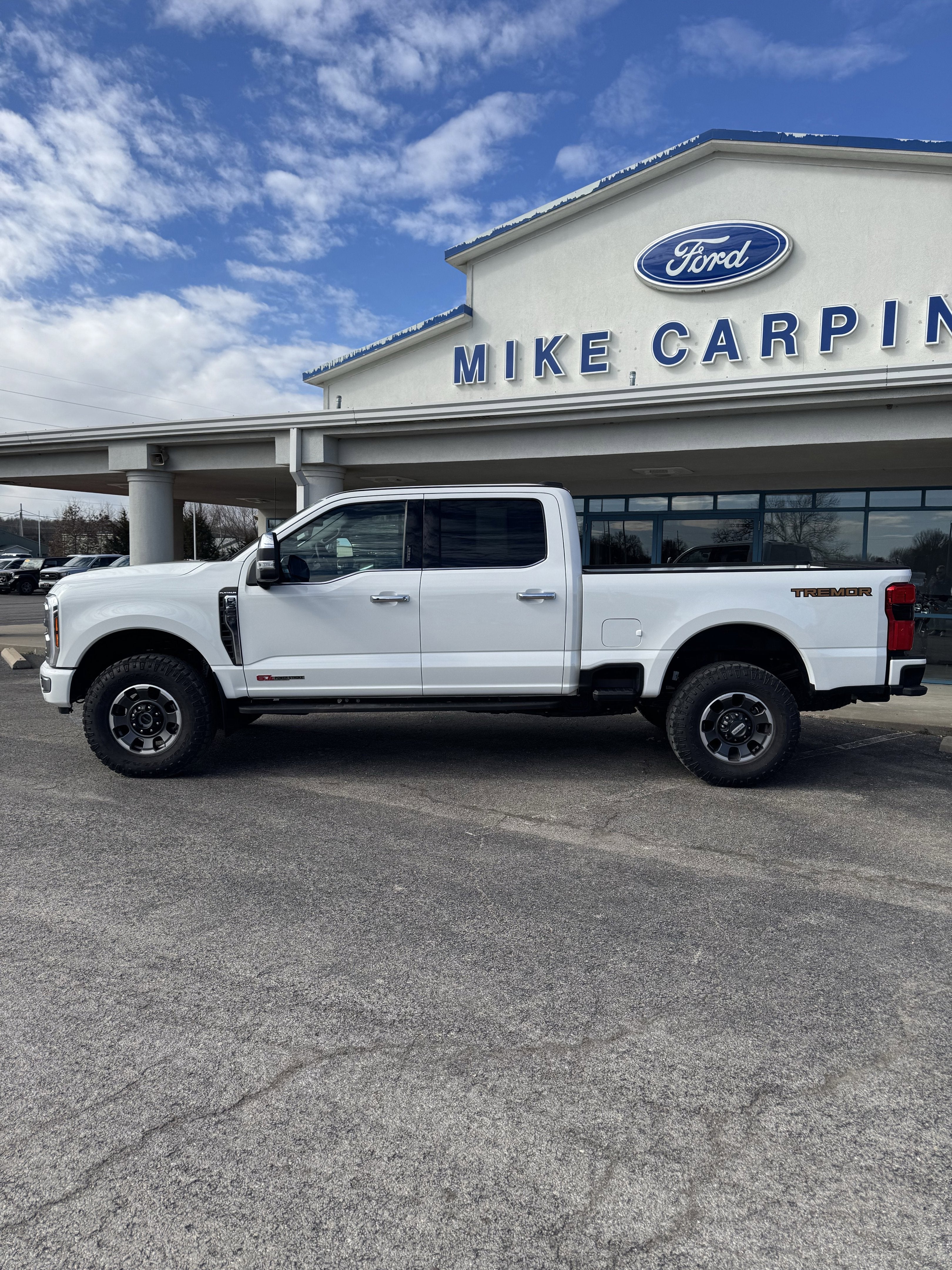 2024 Ford Super Duty F-350 SRW Platinum