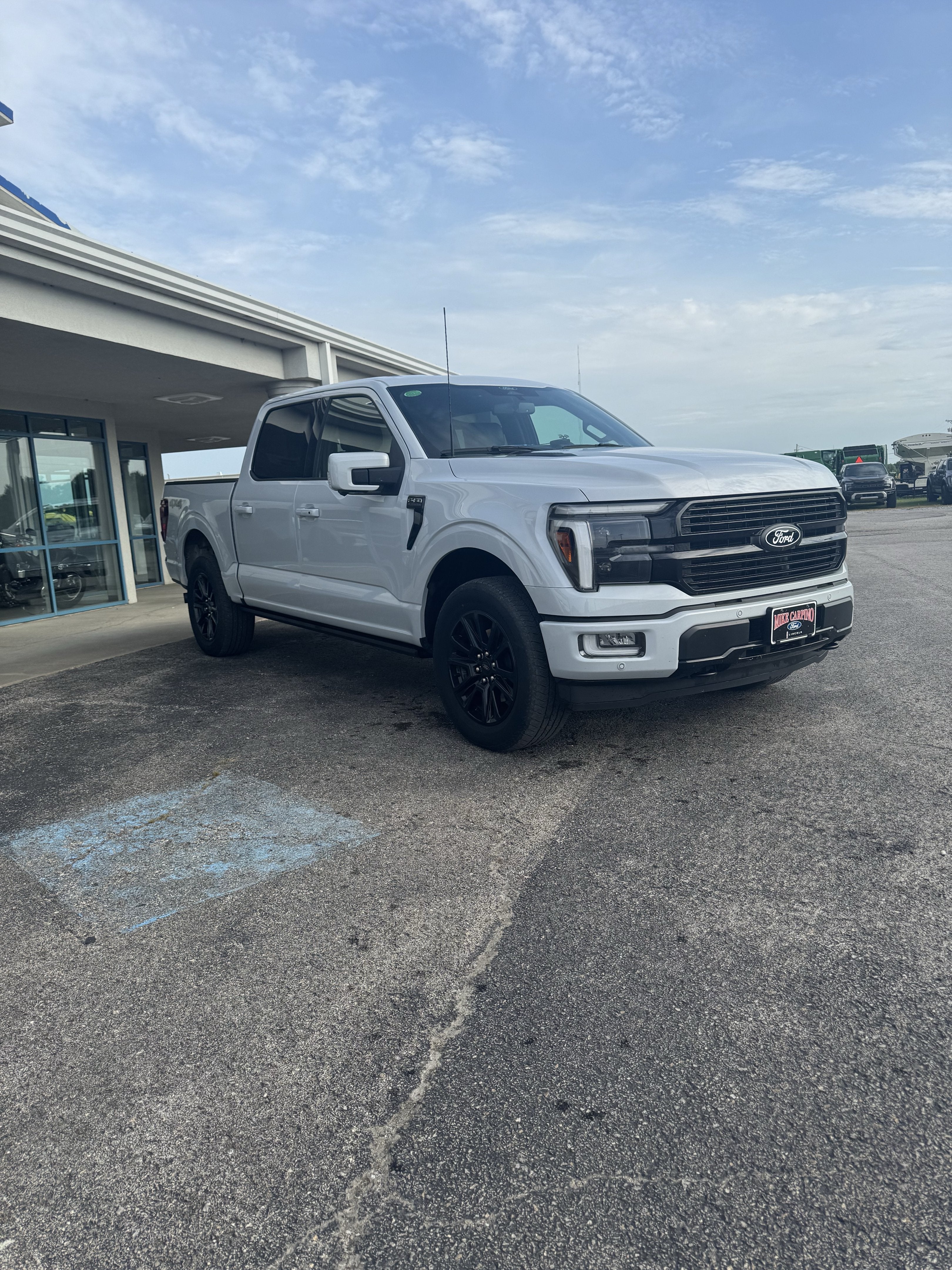 2025 Ford F-150 Platinum