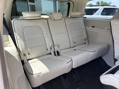 2024 Lincoln Navigator Black Label