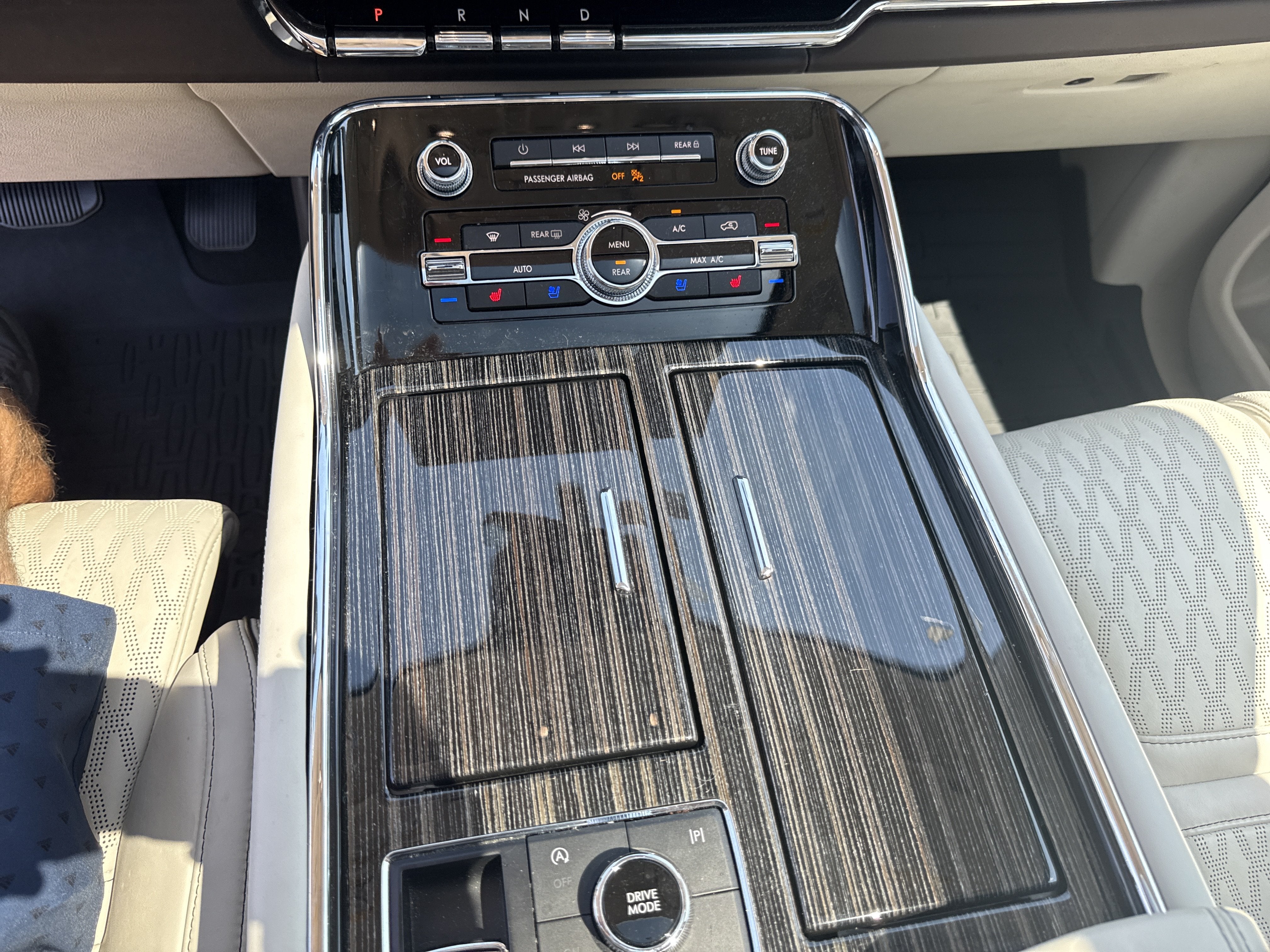 2024 Lincoln Navigator Black Label