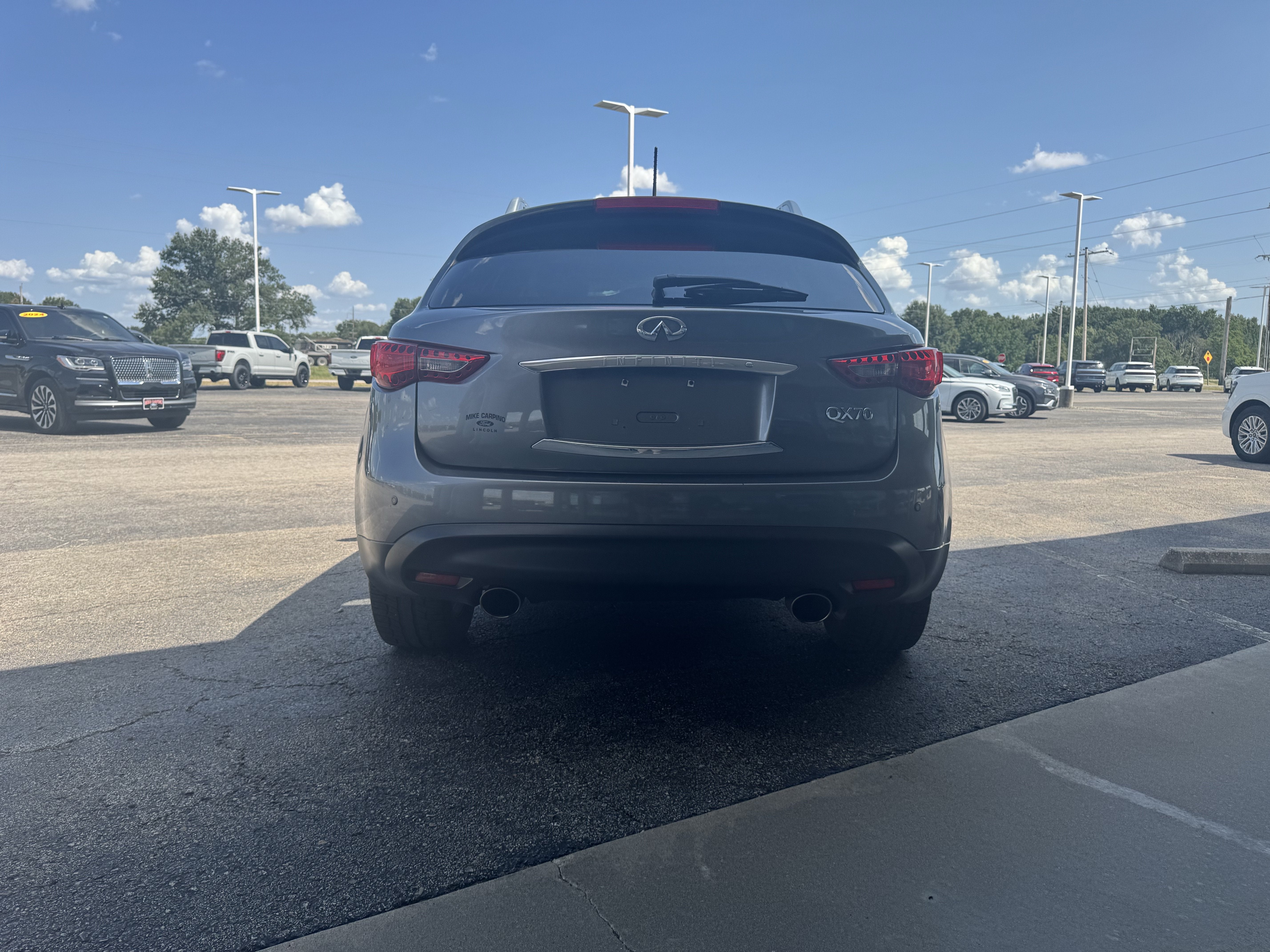 2015 INFINITI QX70 AWD 4dr