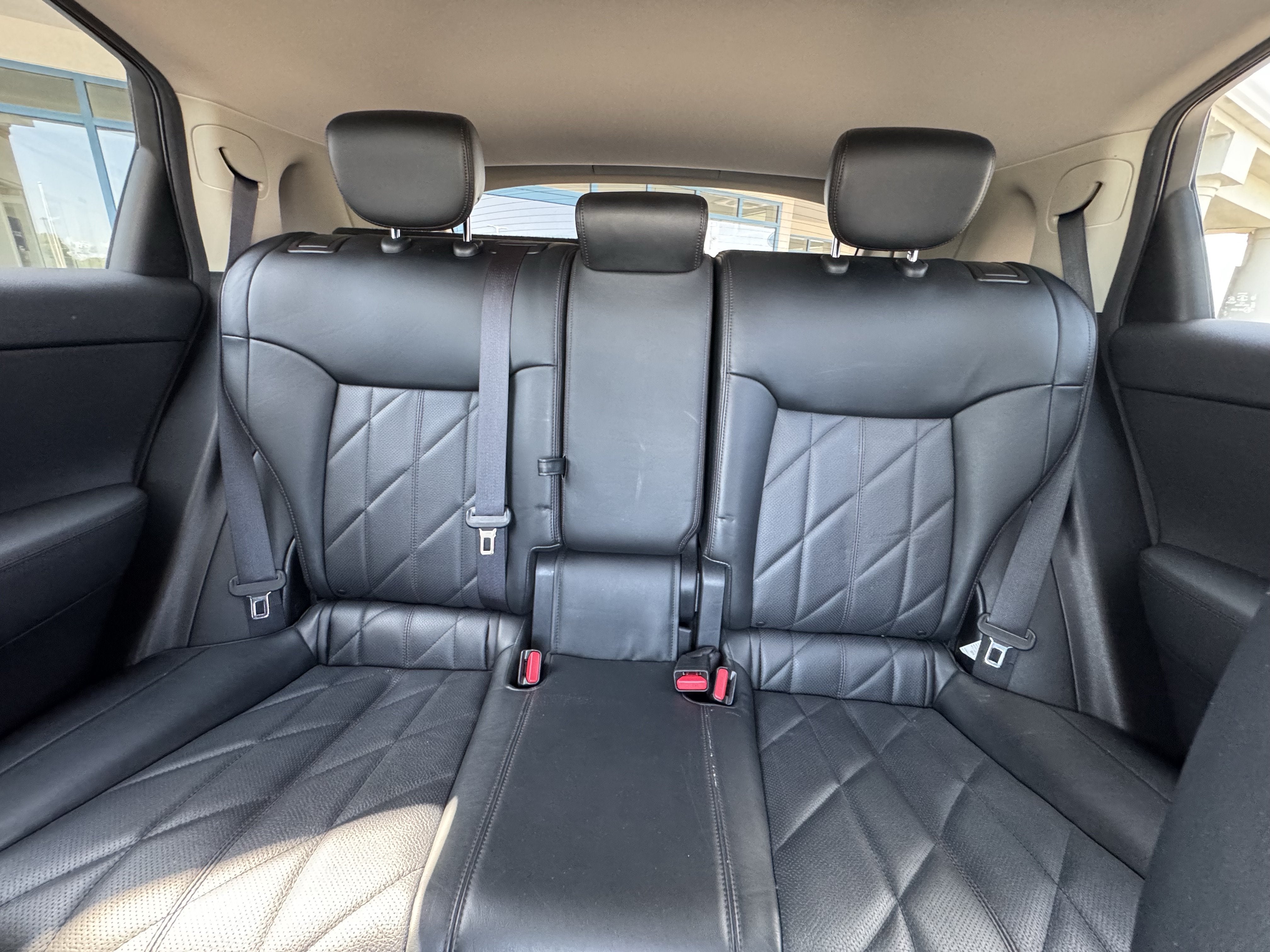 2015 INFINITI QX70 AWD 4dr