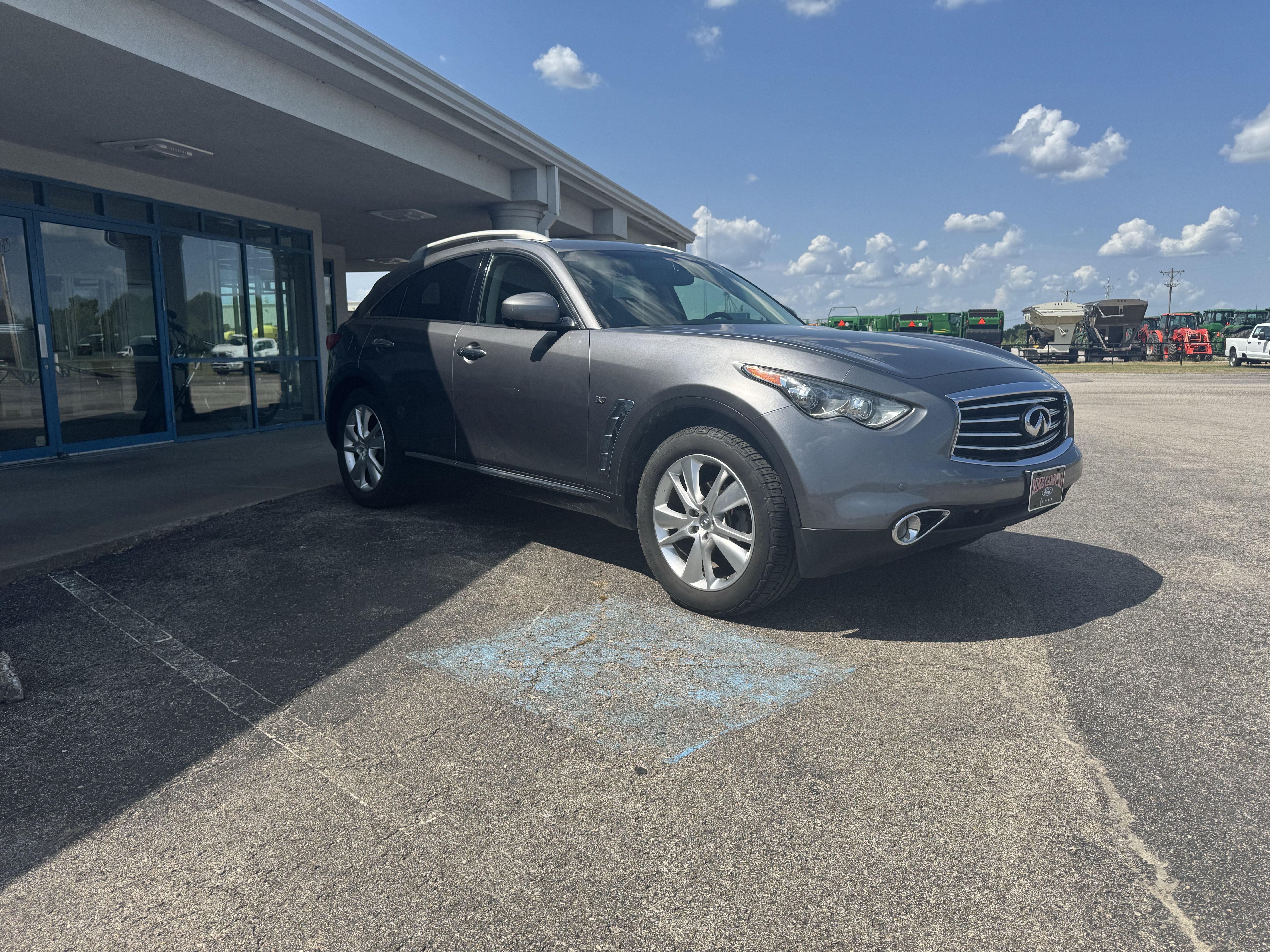 2015 INFINITI QX70 AWD 4dr