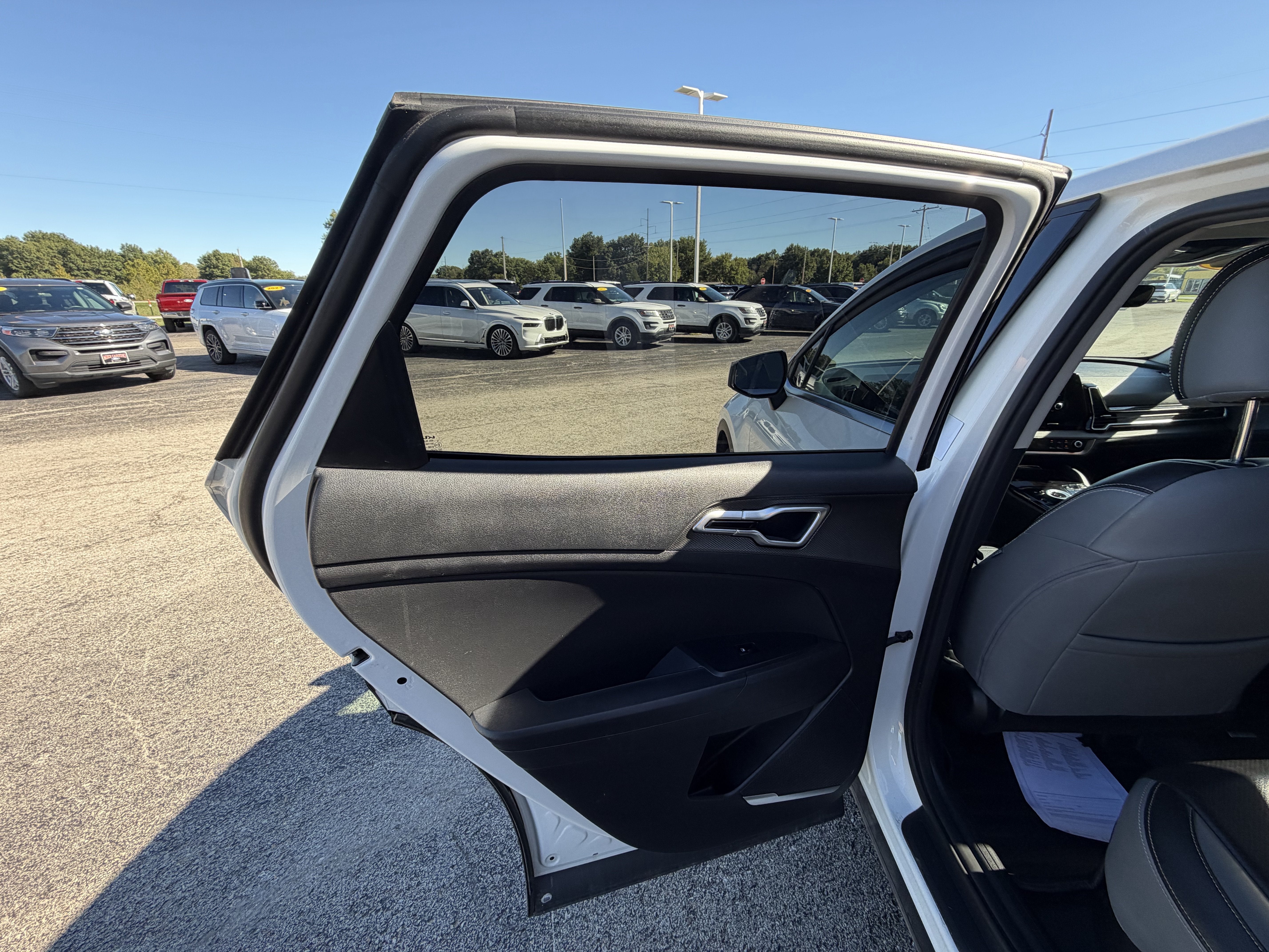 2023 Kia Sportage Hybrid LX