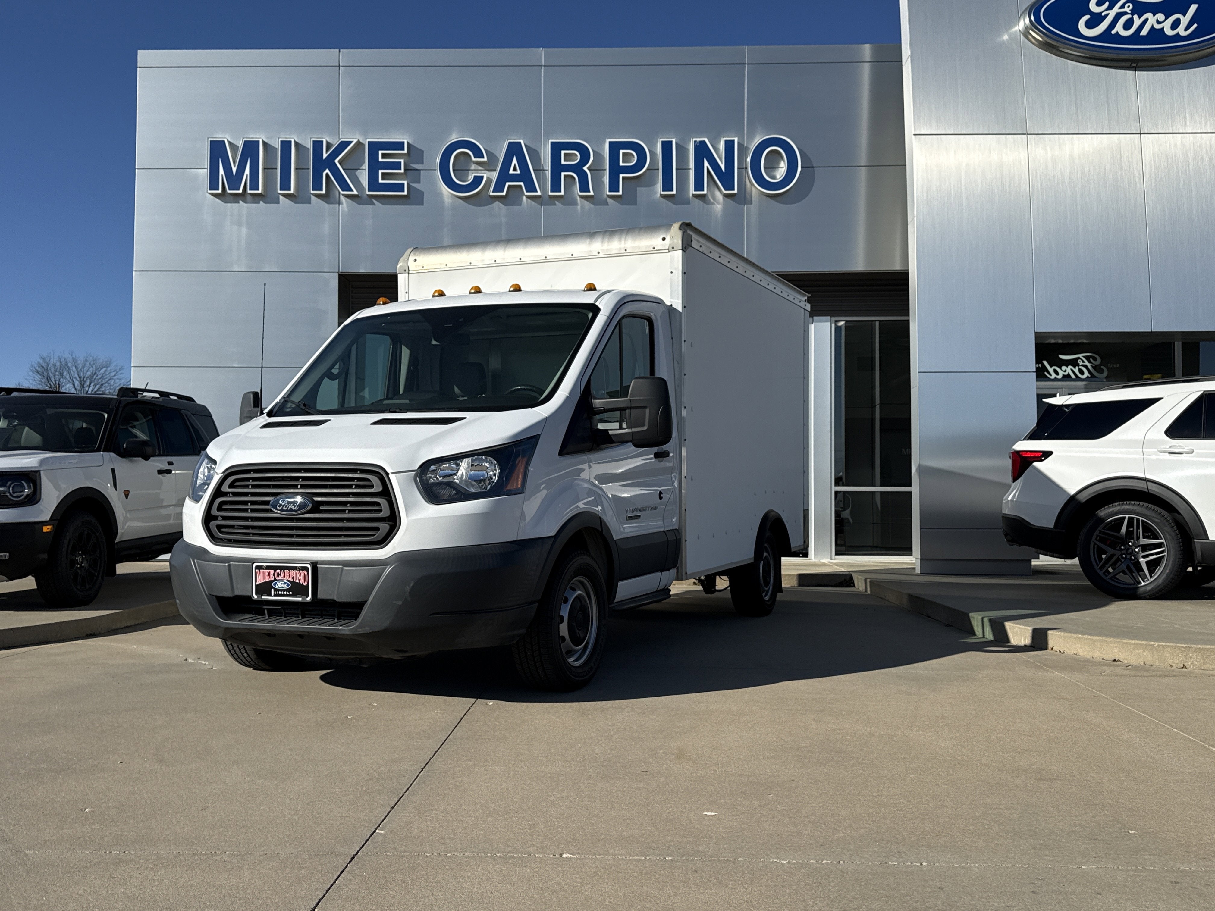 2018 Ford Transit Cutaway Box