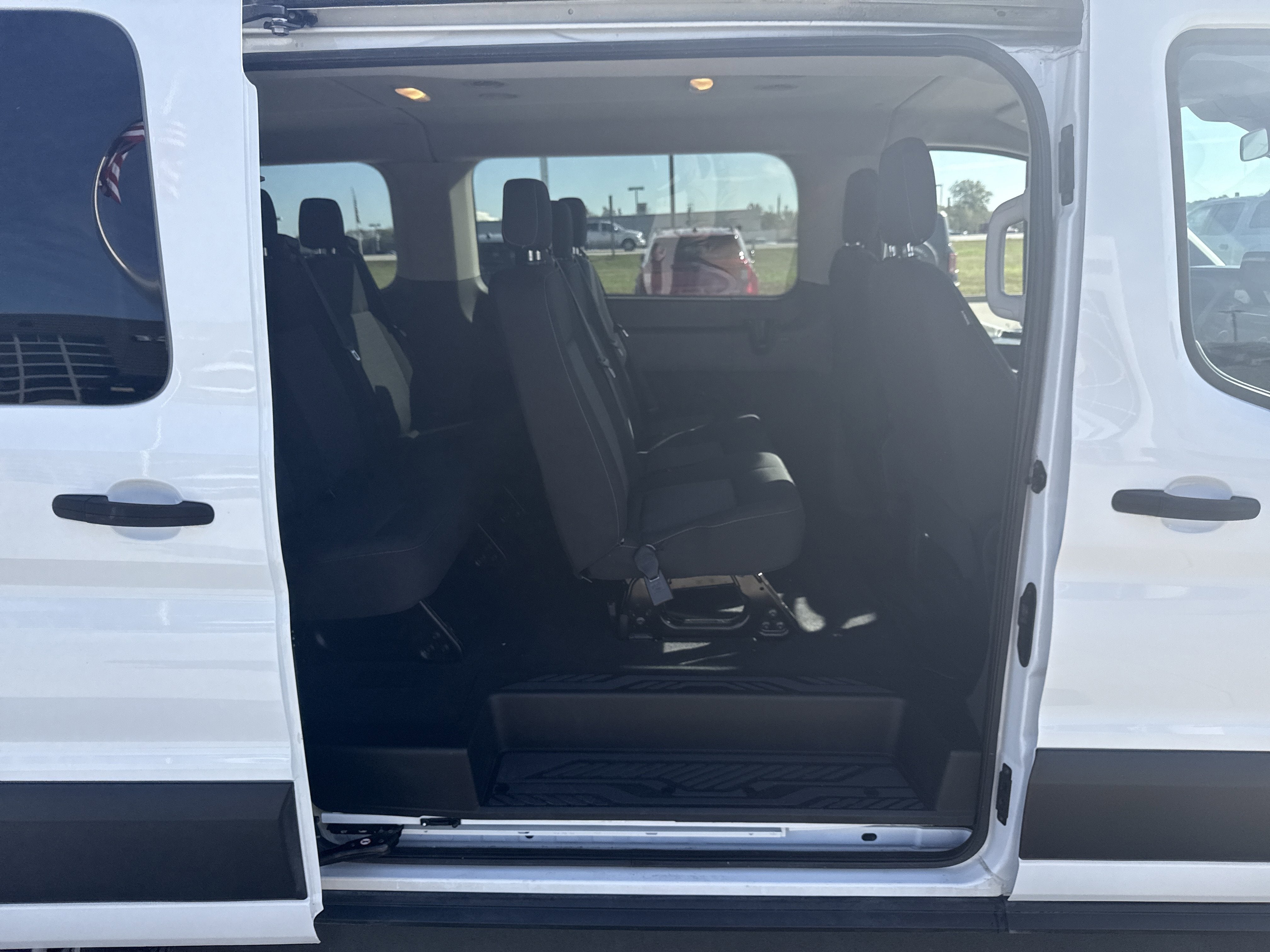 2020 Ford Transit Passenger Wagon XL