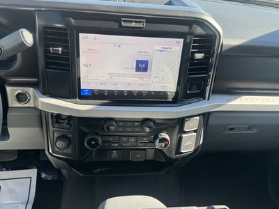2027 Ford Super Duty F-250 SRW F-250® XLT