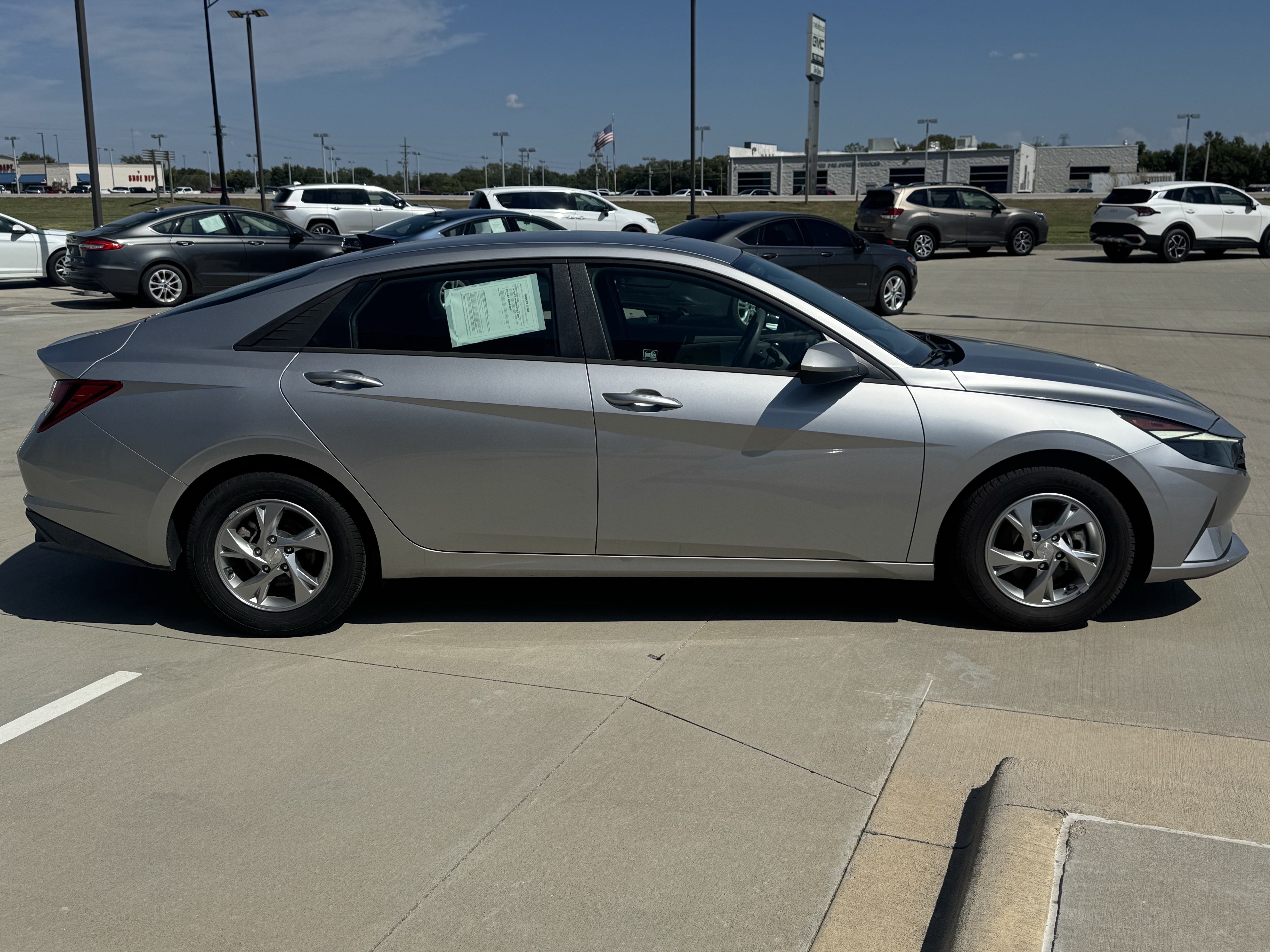 2021 Hyundai Elantra SE