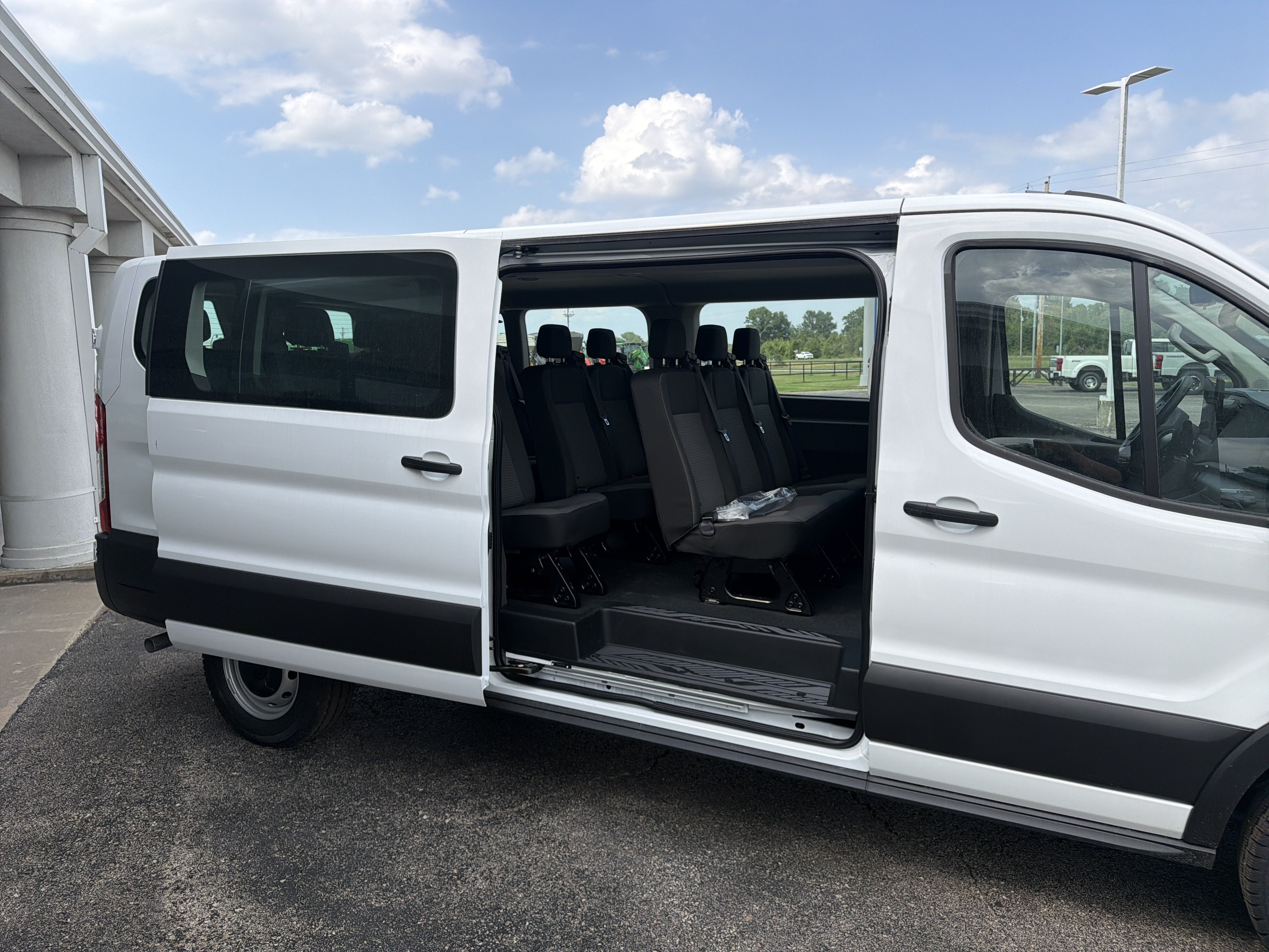 2026 Ford Transit Passenger Wagon Passenger Van XL