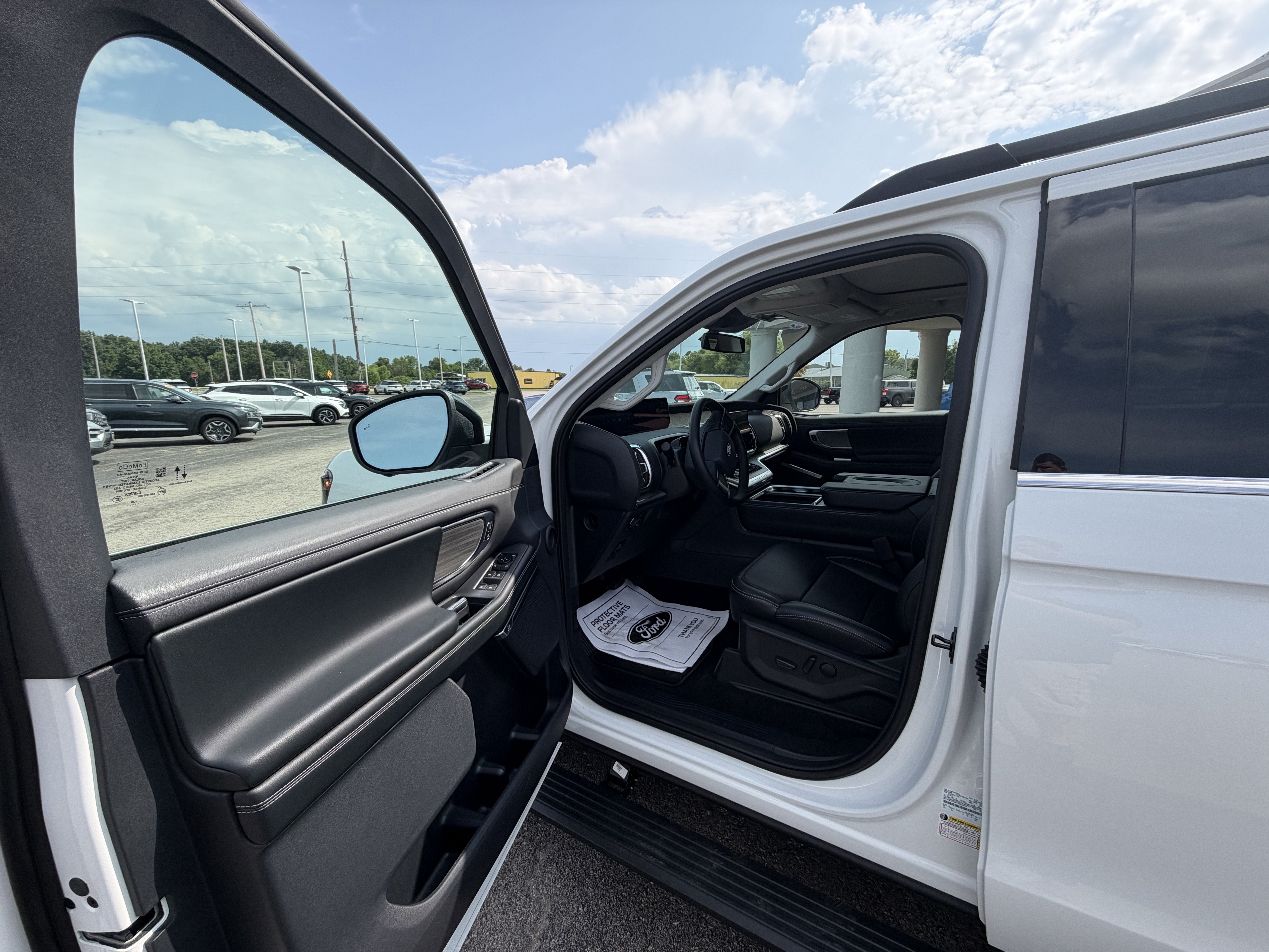 2027 Ford Expedition Platinum