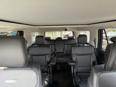 2027 Ford Expedition Platinum