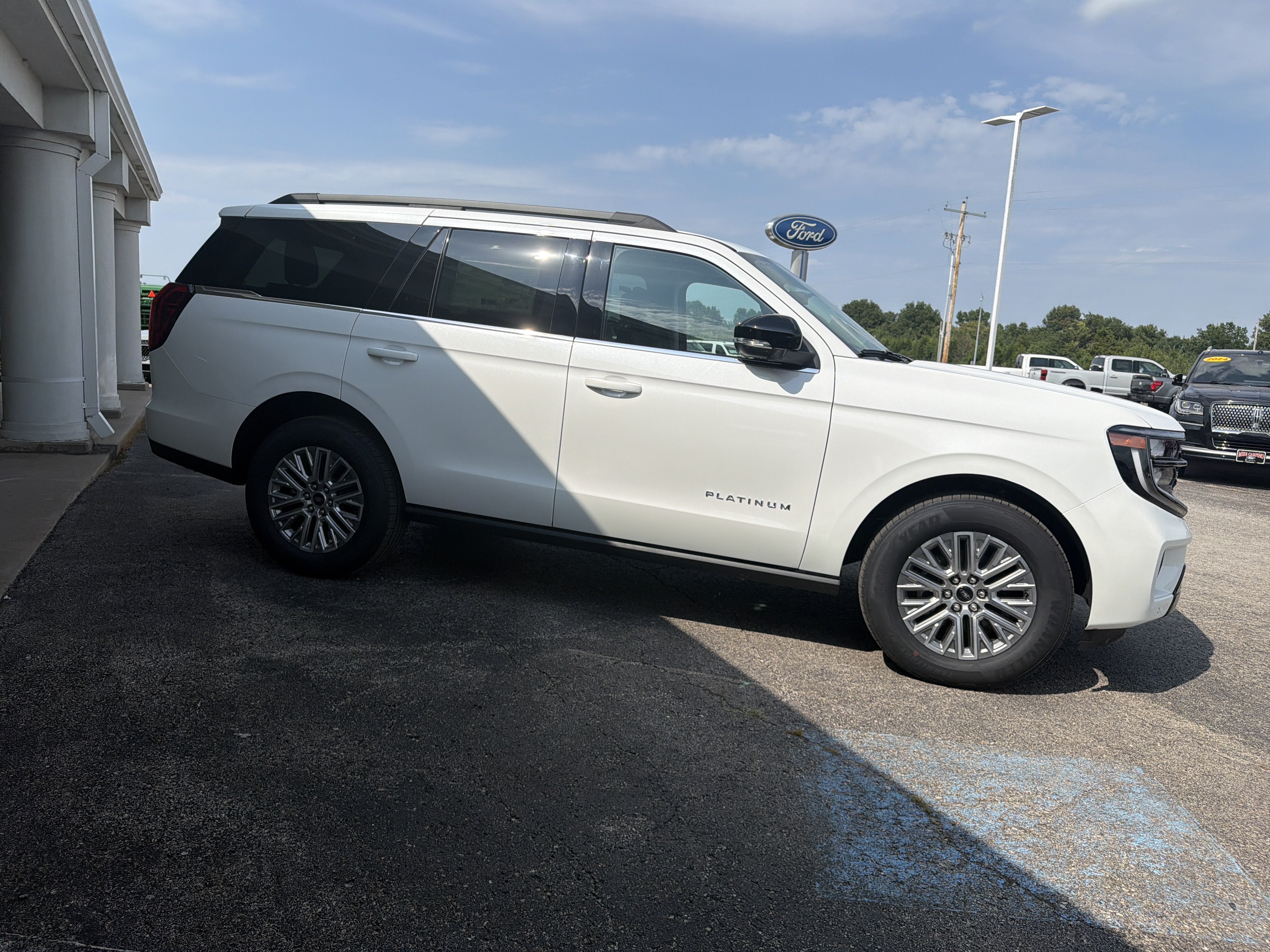 2027 Ford Expedition Platinum