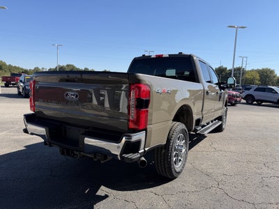 2027 Ford Super Duty F-350 SRW F-350® Lariat®