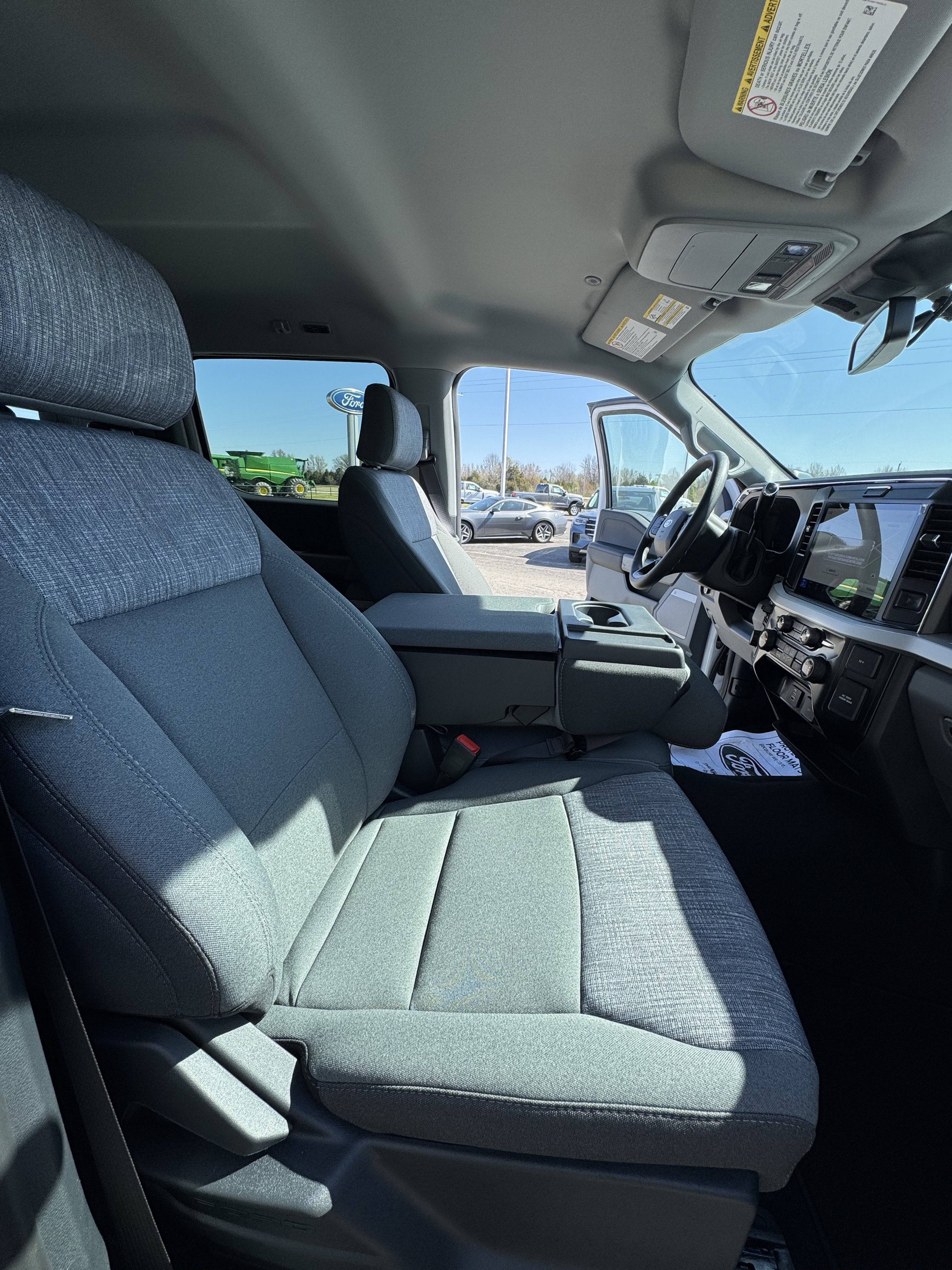 2026 Ford Super Duty F-350 SRW F-350® XLT