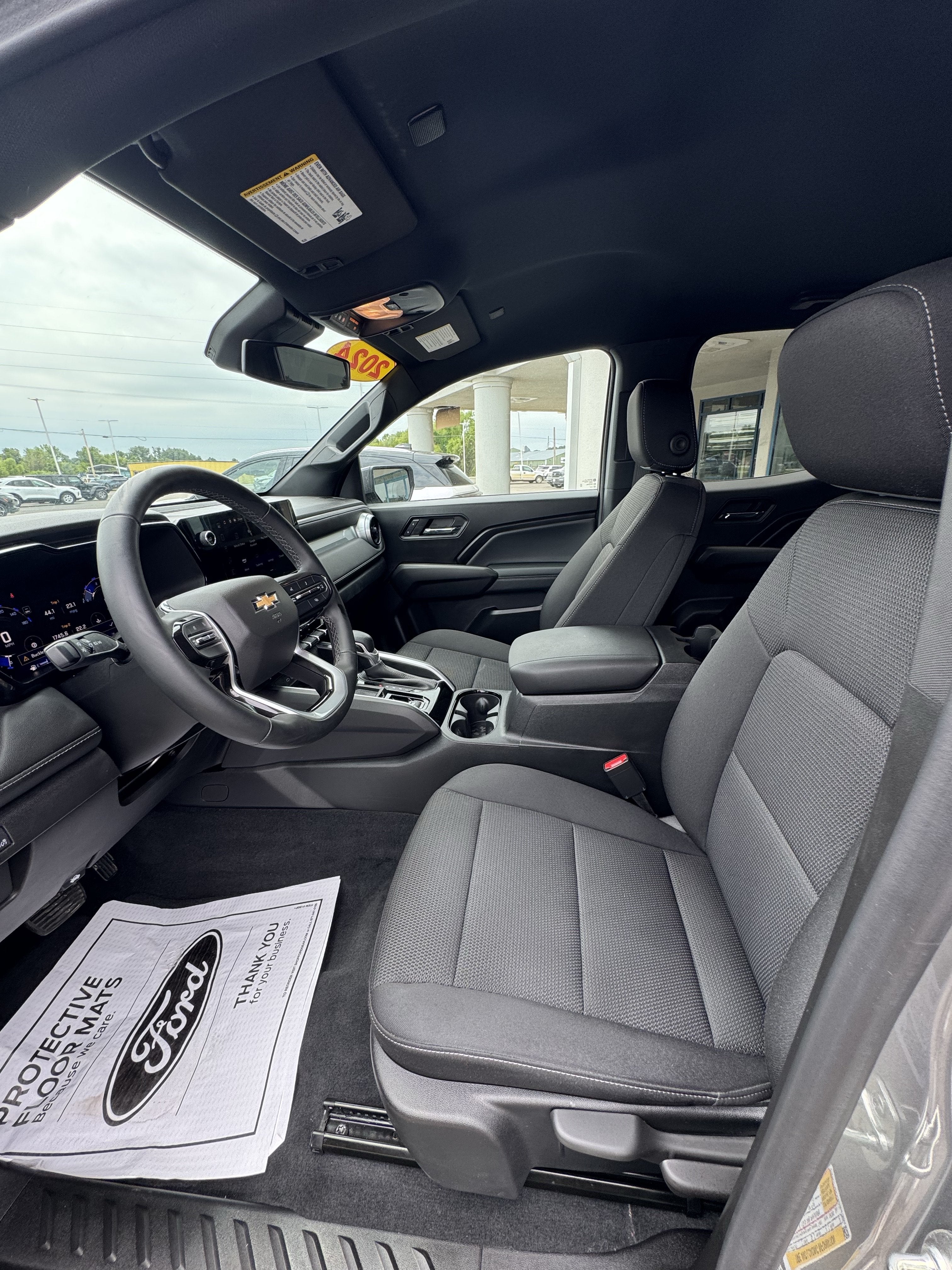 2024 Chevrolet Colorado 2WD LT