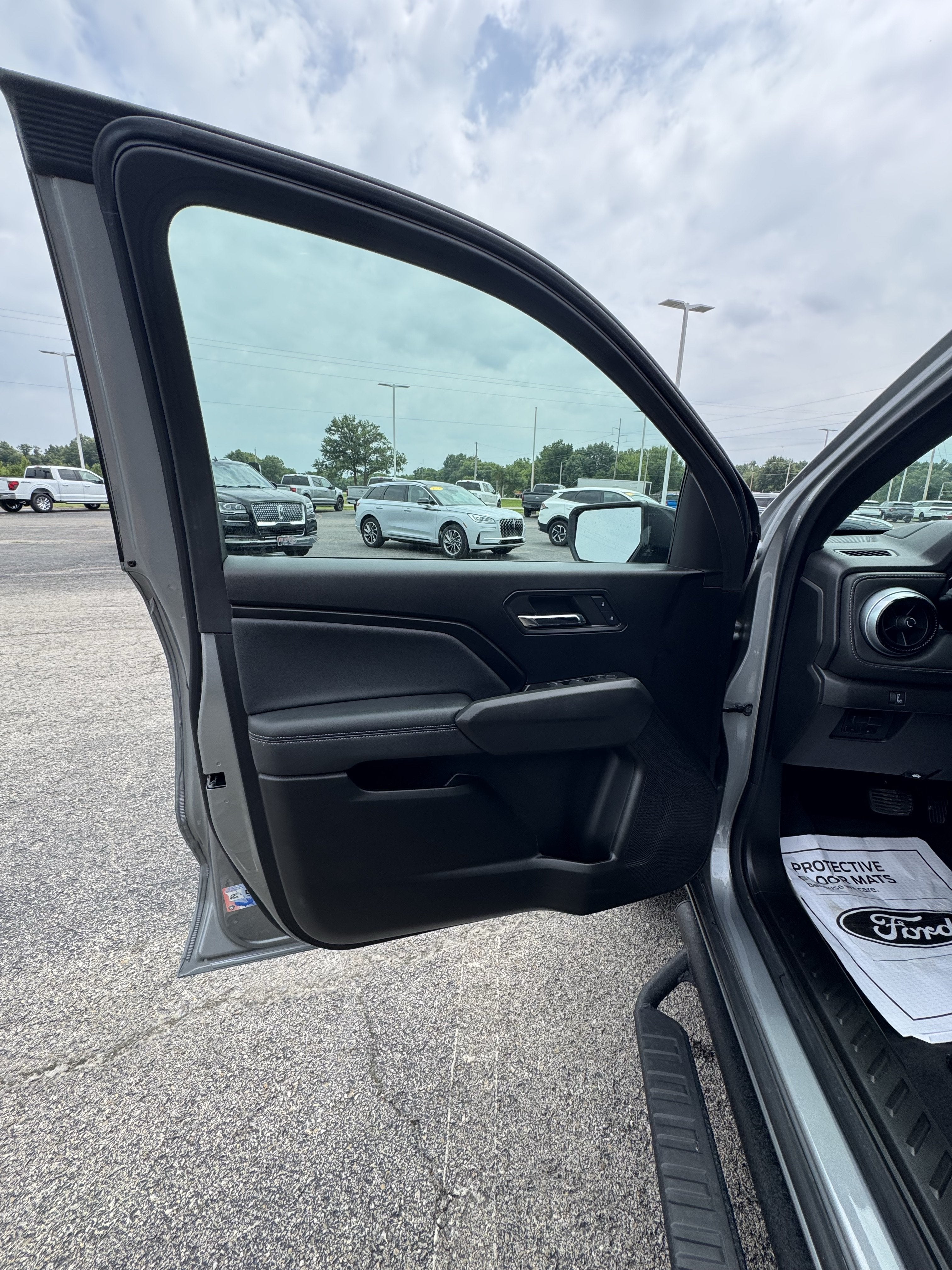 2024 Chevrolet Colorado 2WD LT