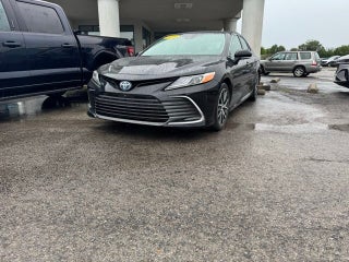 2022 Toyota Camry Hybrid XLE