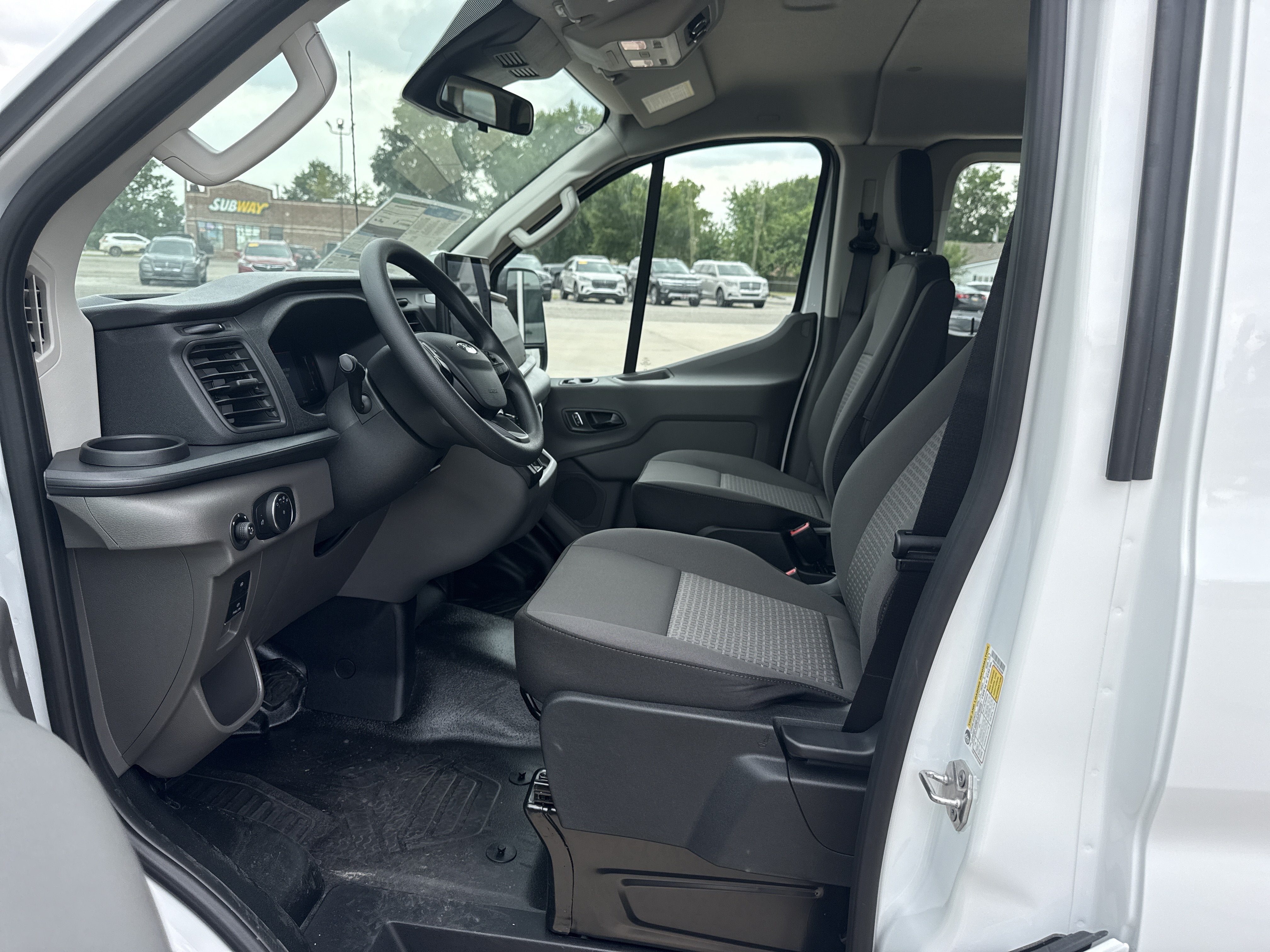 2026 Ford Transit Passenger Wagon XL