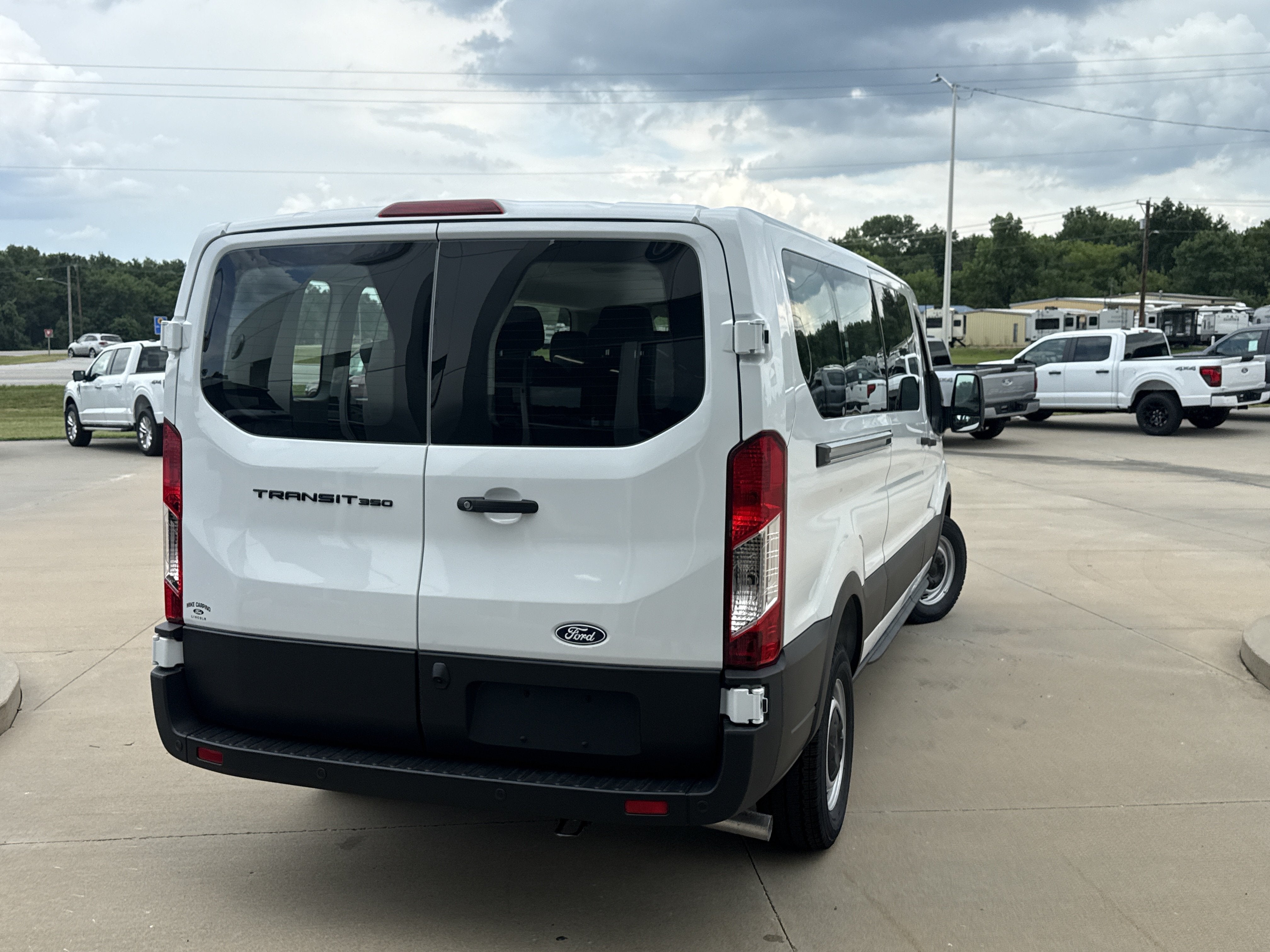 2026 Ford Transit Passenger Wagon XL