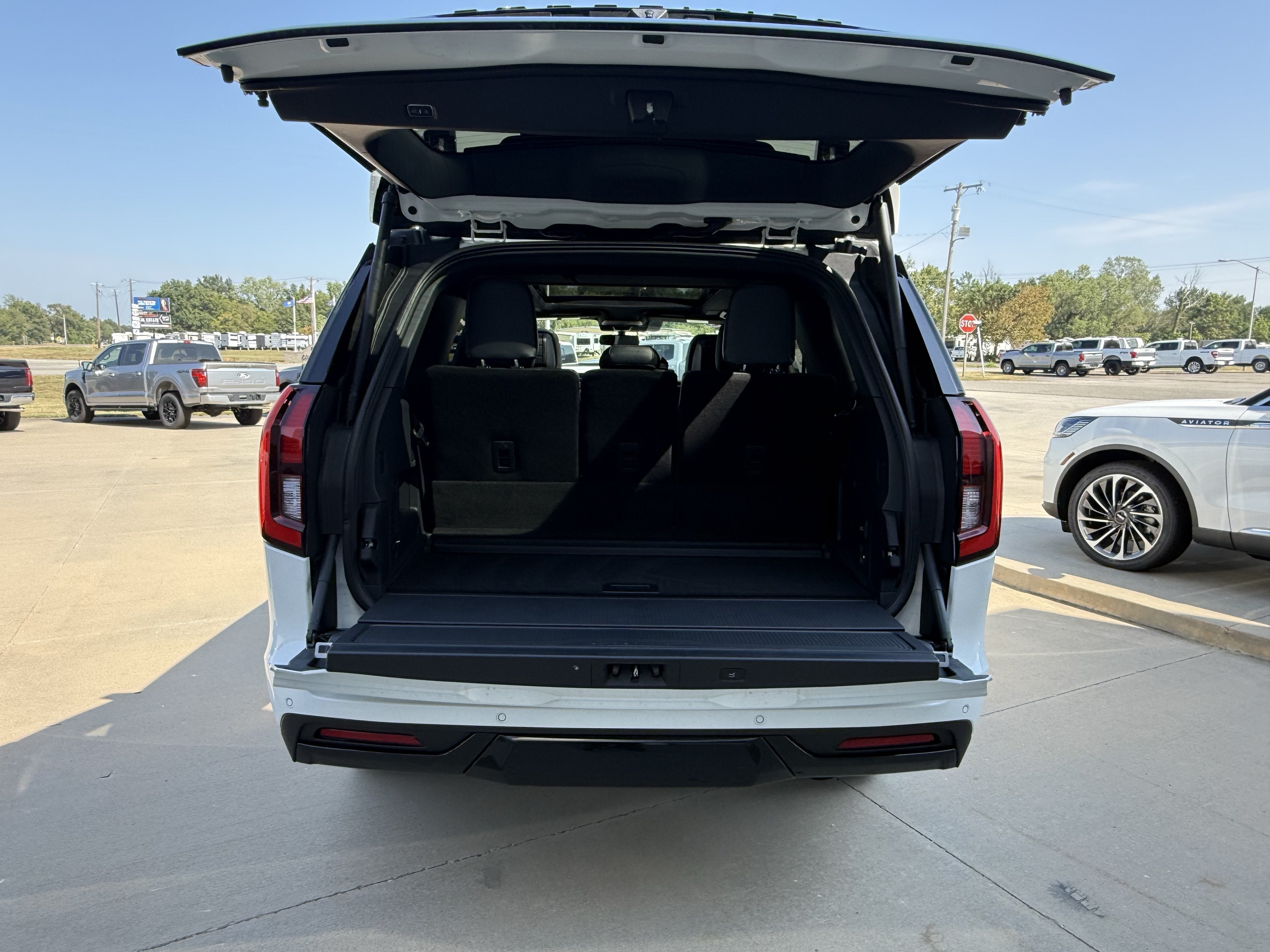 2027 Ford Expedition Platinum