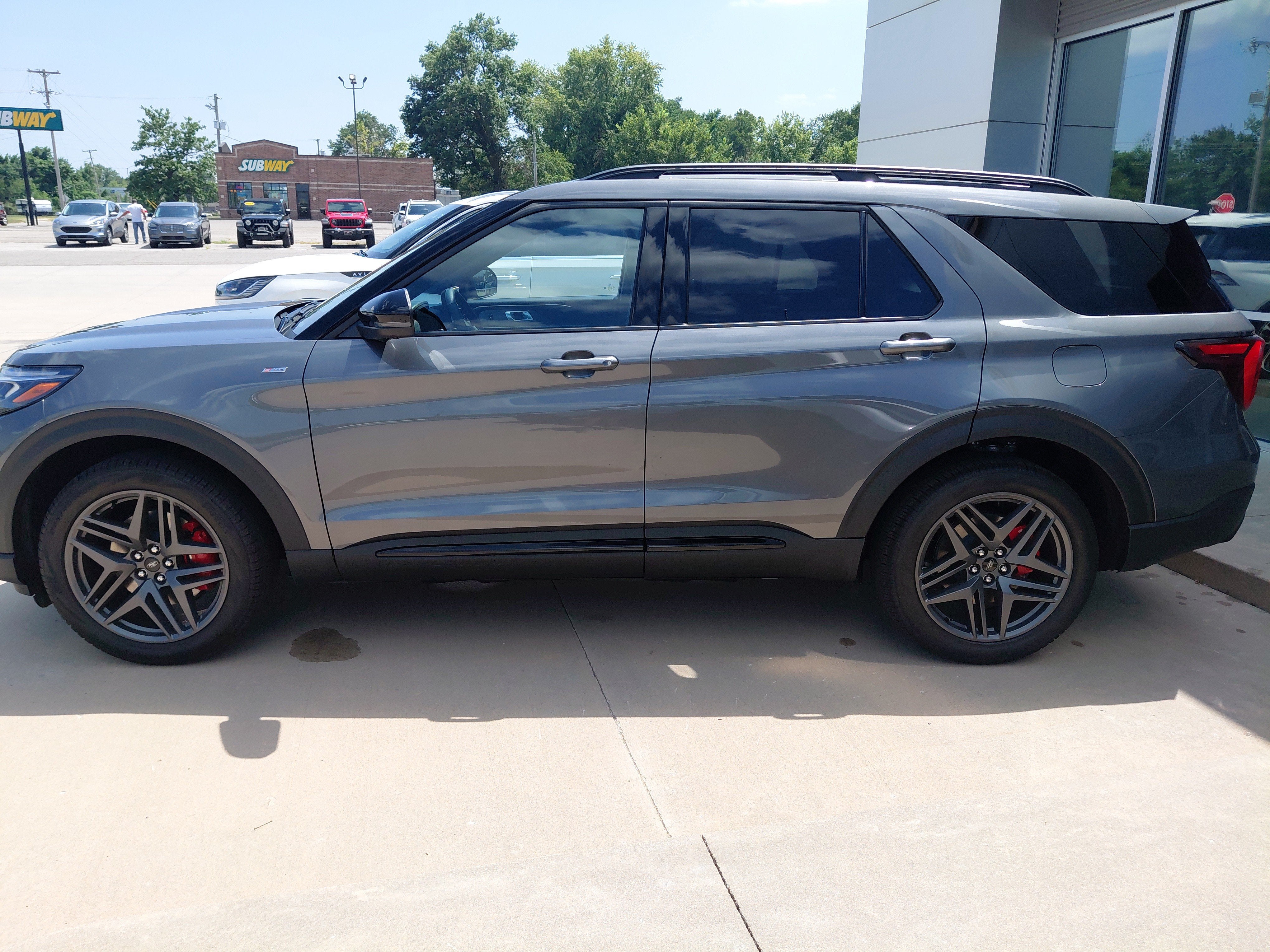 2026 Ford Explorer ST-Line