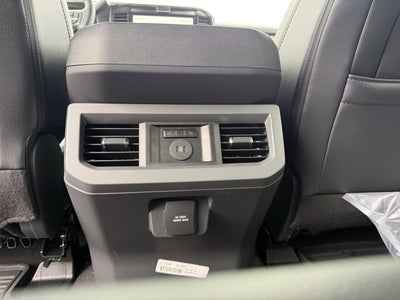 2027 Ford Super Duty F-250 SRW LARIAT