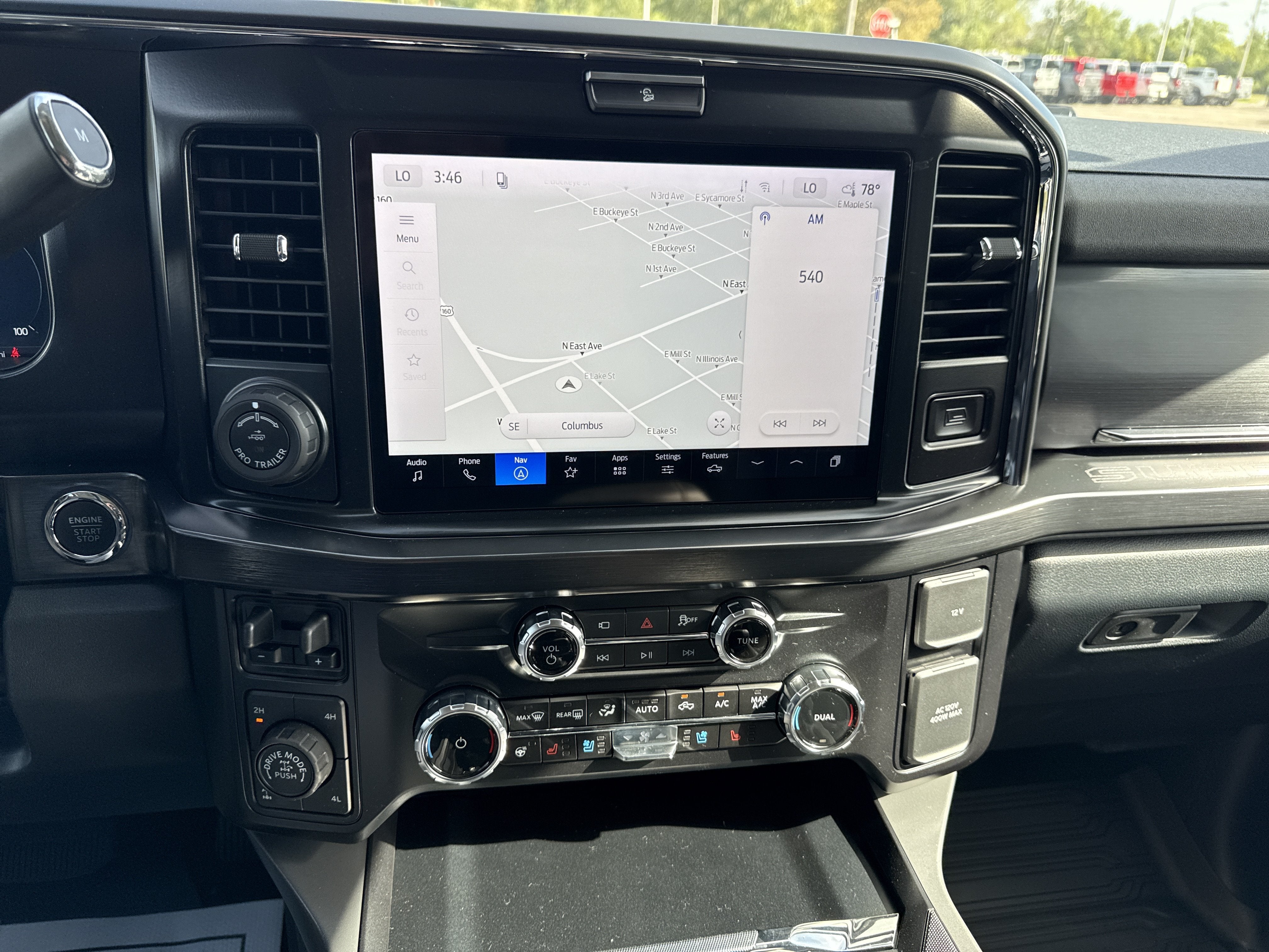 2027 Ford Super Duty F-250 SRW F-250® Lariat®