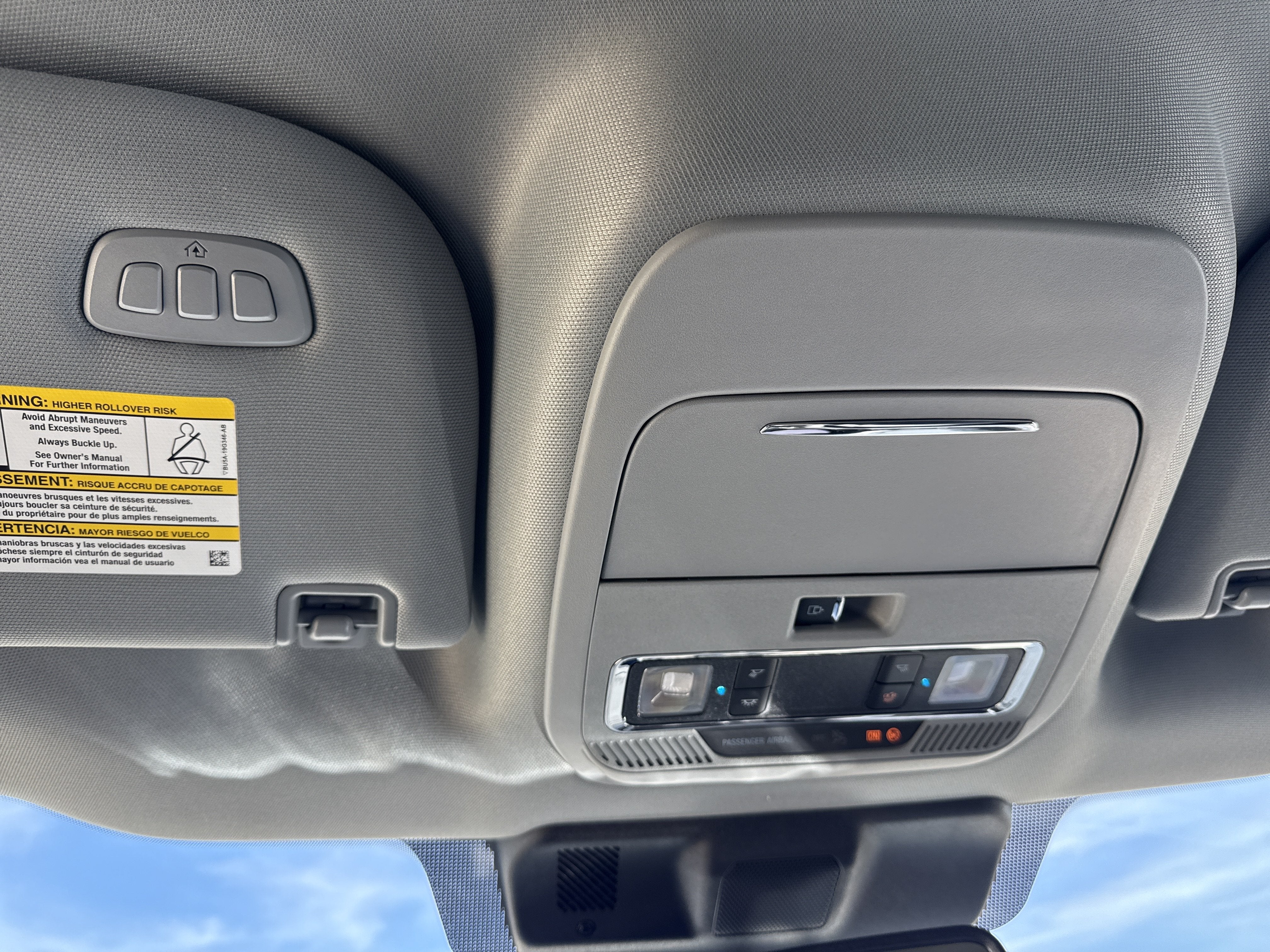 2027 Ford Super Duty F-250 SRW F-250® Lariat®