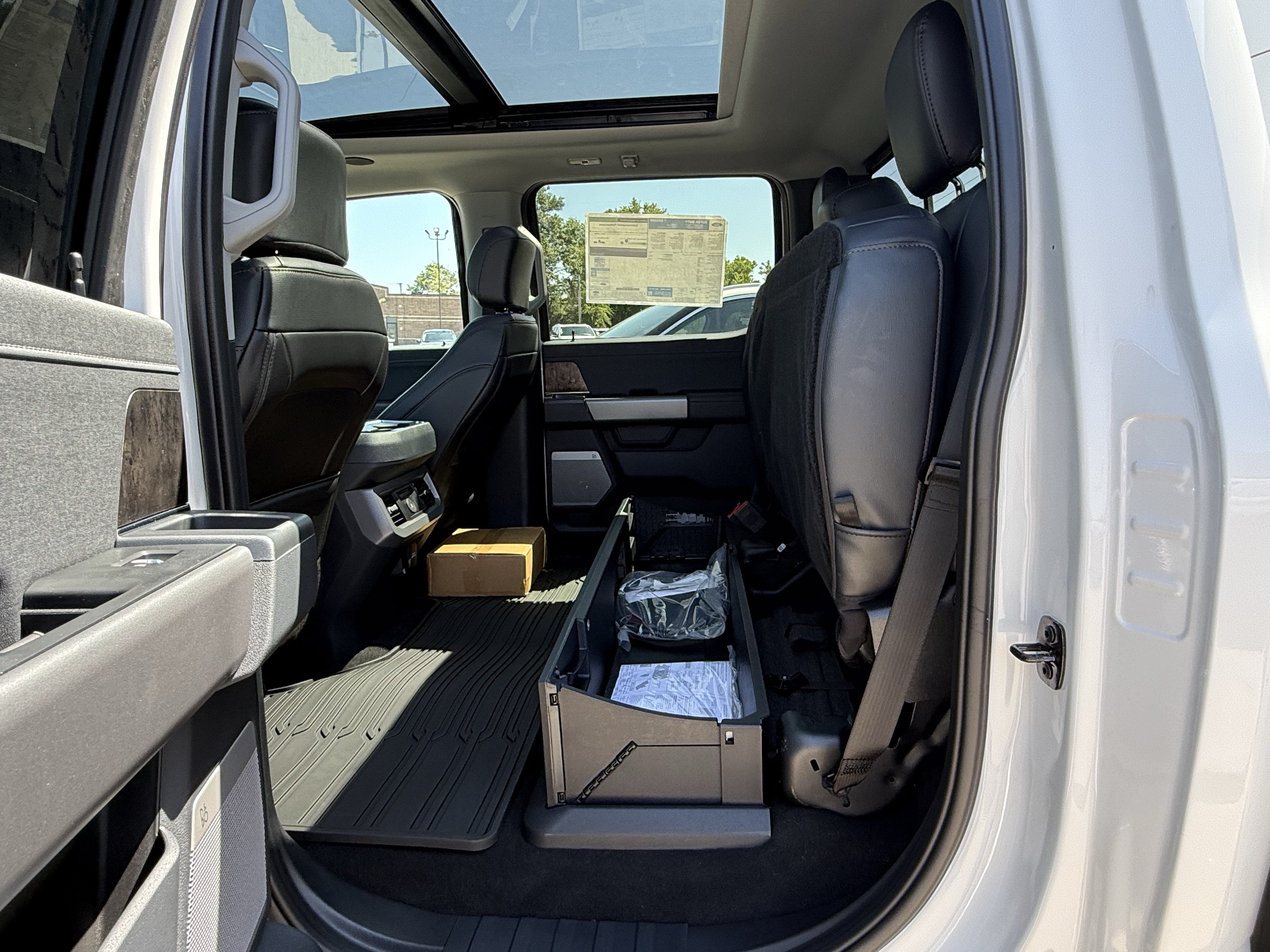 2026 Ford Super Duty F-350 DRW F-350® Lariat®