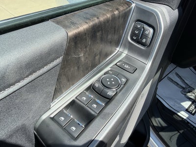 2026 Ford Super Duty F-350 DRW F-350® Lariat®