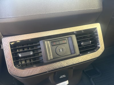 2027 Ford Super Duty F-350 DRW F-350® King Ranch®