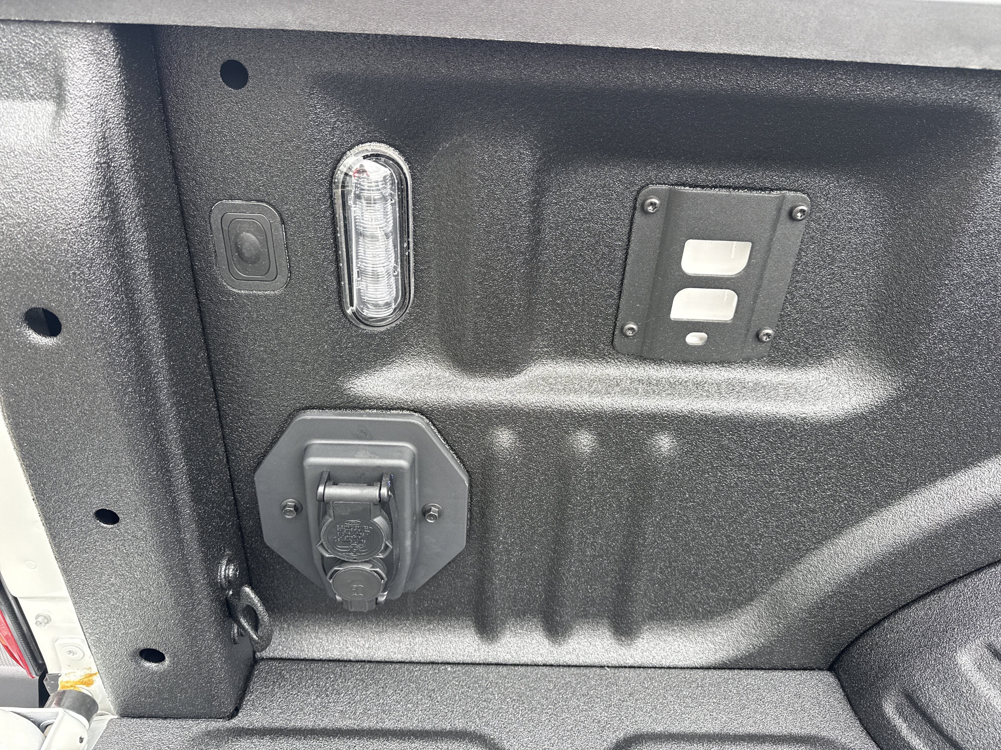 2027 Ford Super Duty F-450 DRW F-450® Platinum®