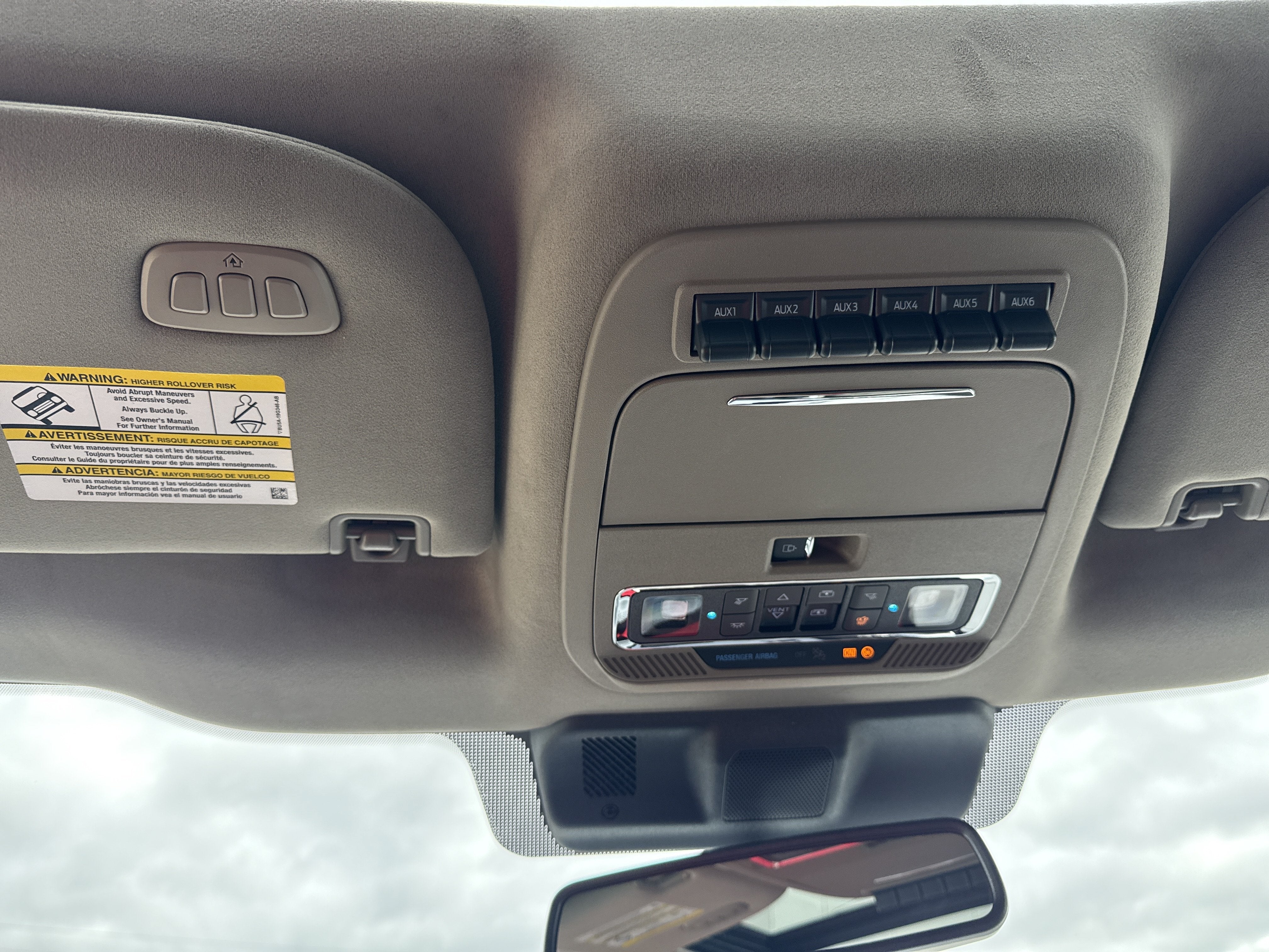 2027 Ford Super Duty F-450 DRW F-450® Platinum®