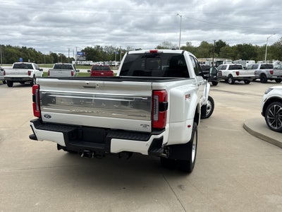 2027 Ford Super Duty F-450 DRW F-450® Platinum®