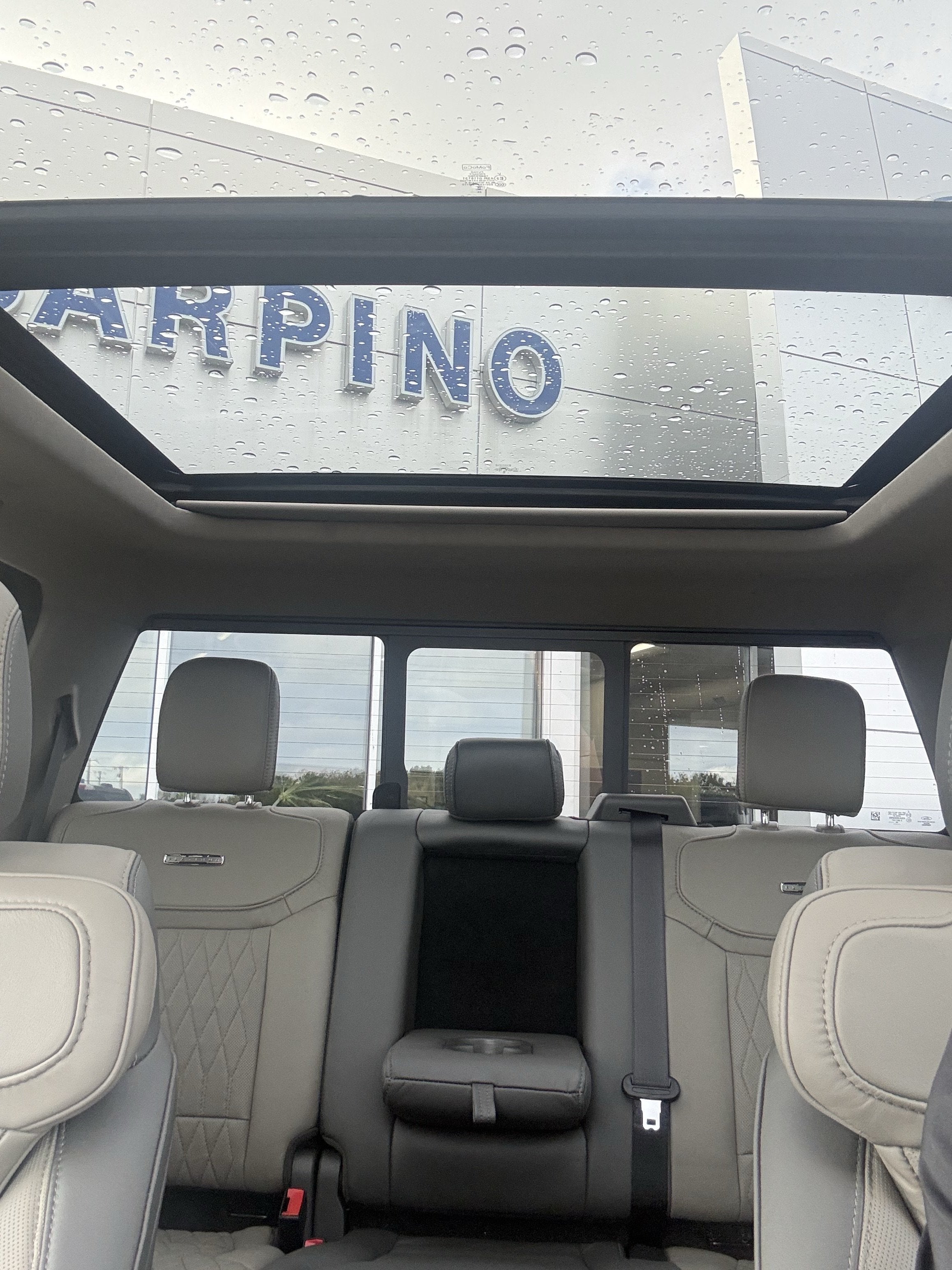 2027 Ford Super Duty F-450 DRW F-450® Platinum®