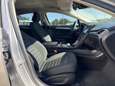2020 Ford Fusion Hybrid SE